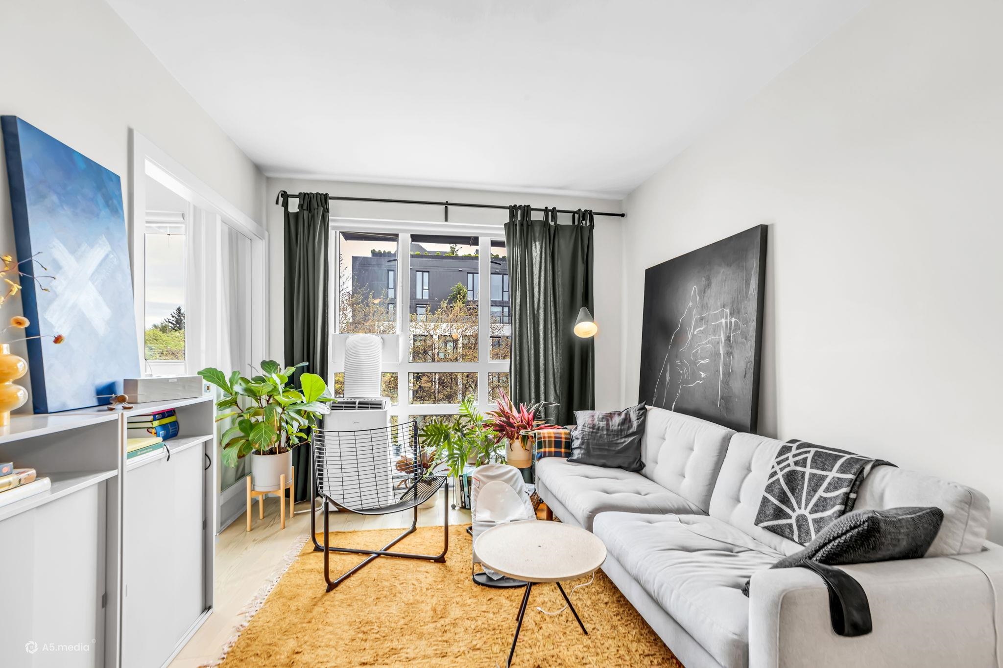 506 2477 CAROLINA STREET Unit: 506