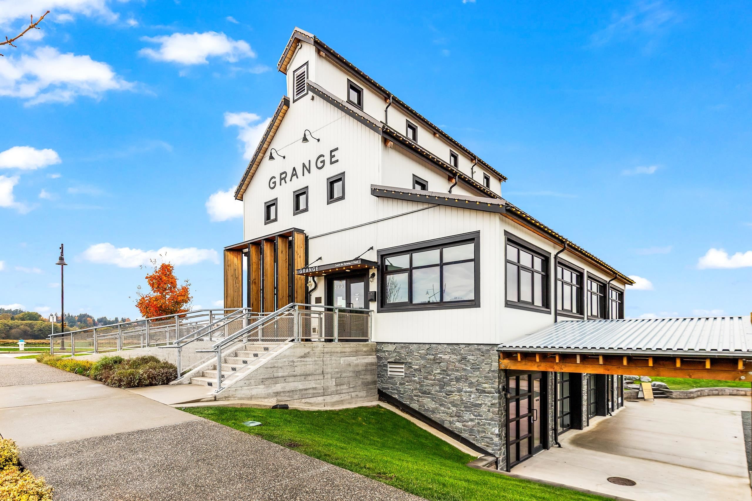 311 251 BOUNDARY BAY ROAD Unit: 311