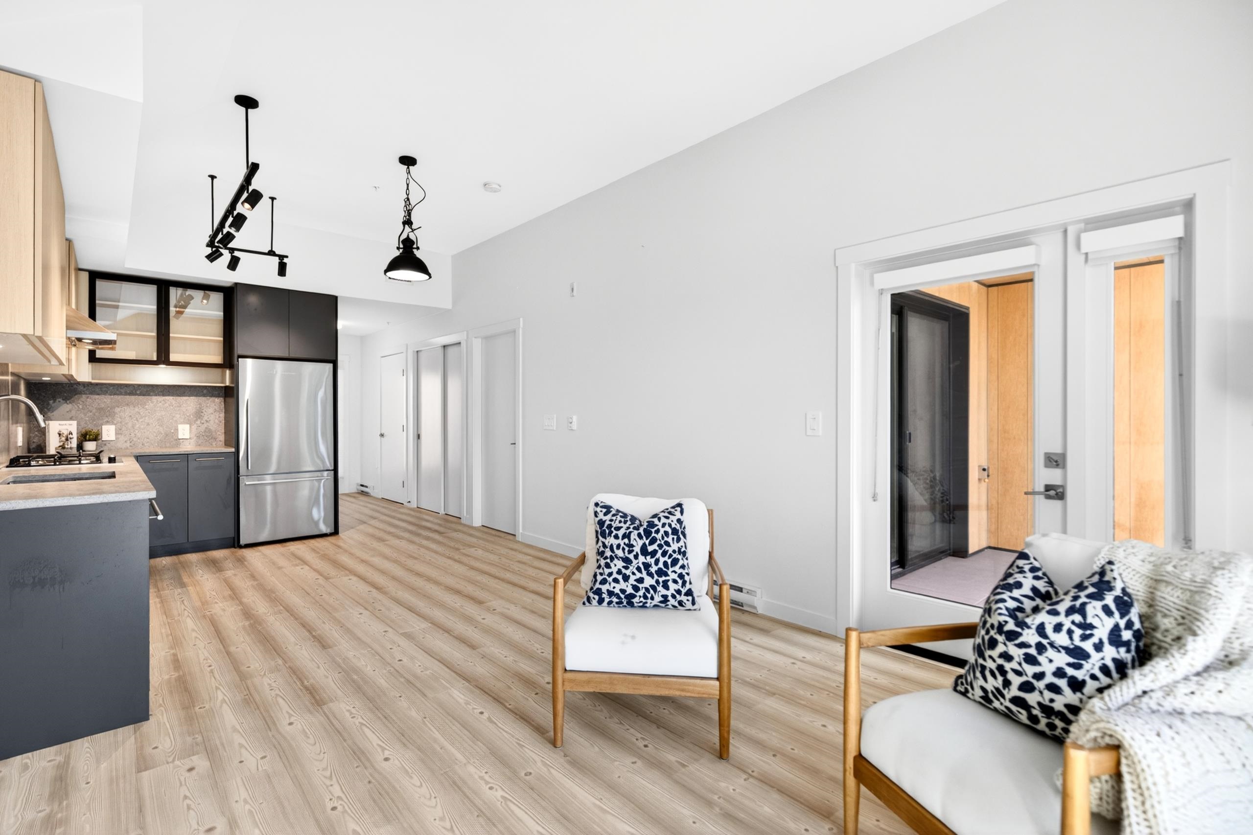 311 251 BOUNDARY BAY ROAD Unit: 311