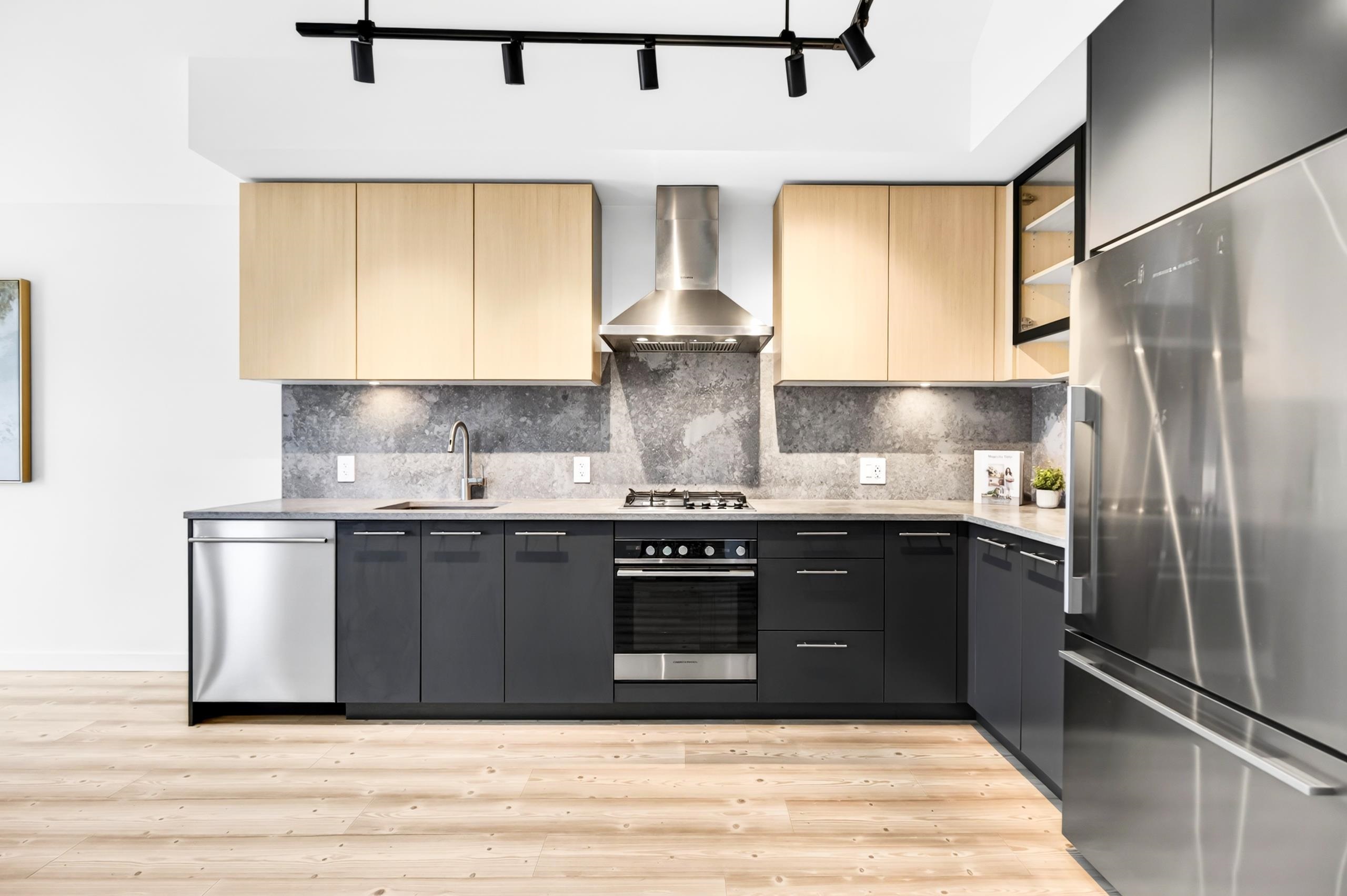 311 251 BOUNDARY BAY ROAD Unit: 311