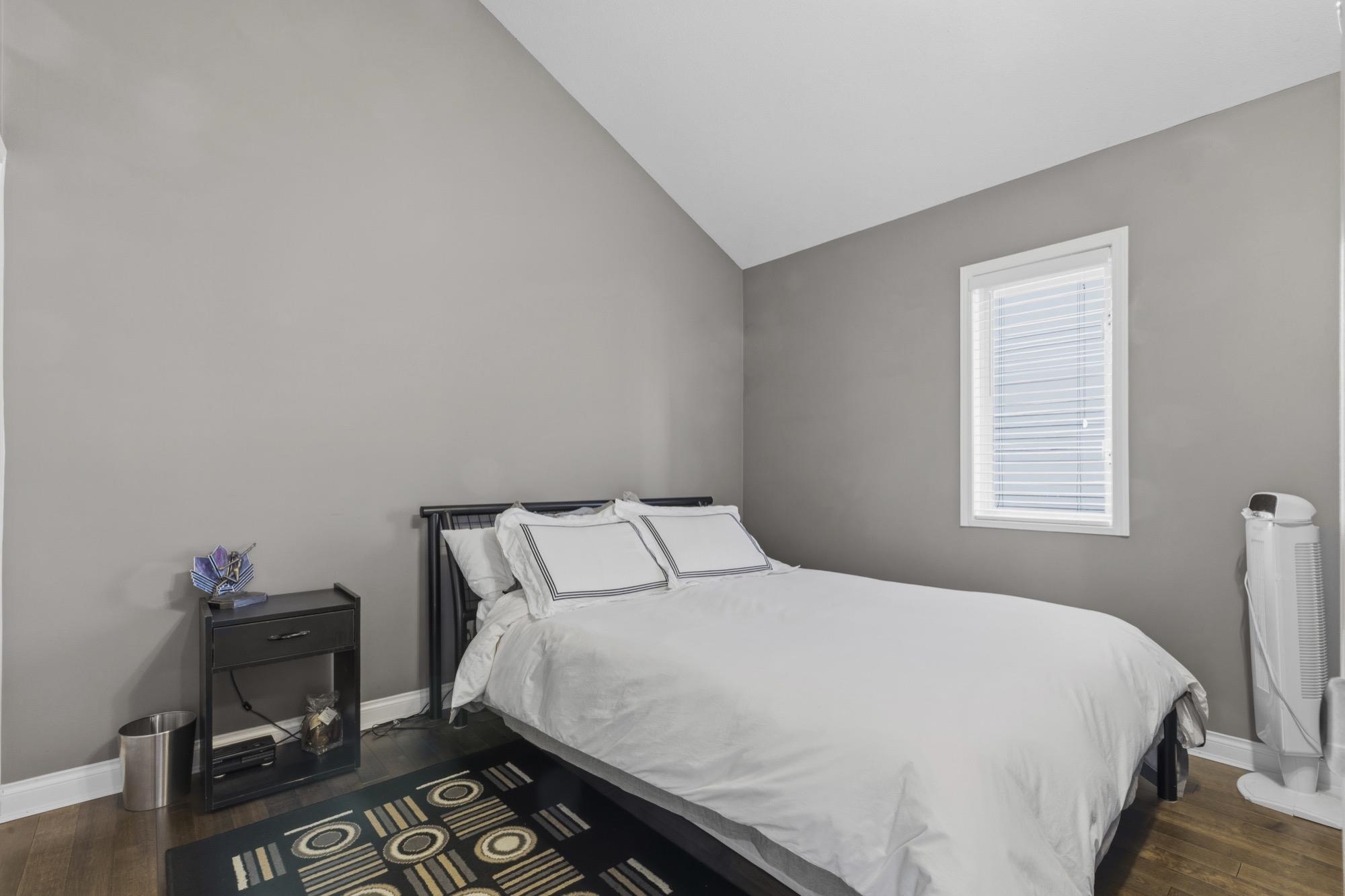 31 W 15TH AVENUE