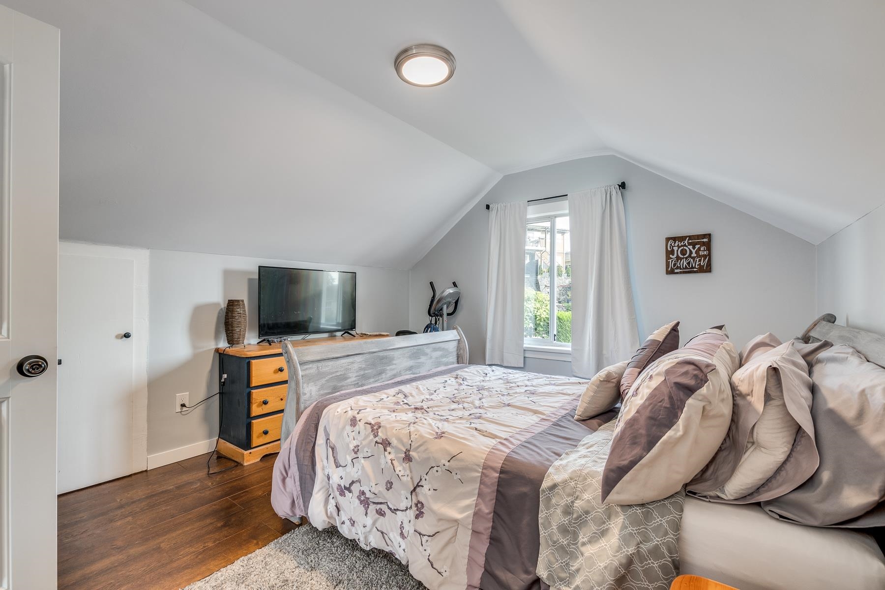 1276 DOUGLAS ROAD