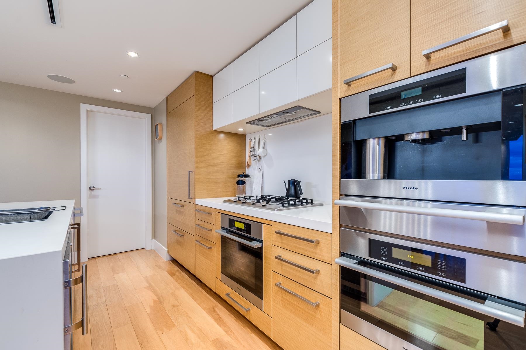 3204 667 HOWE STREET Unit: 3204