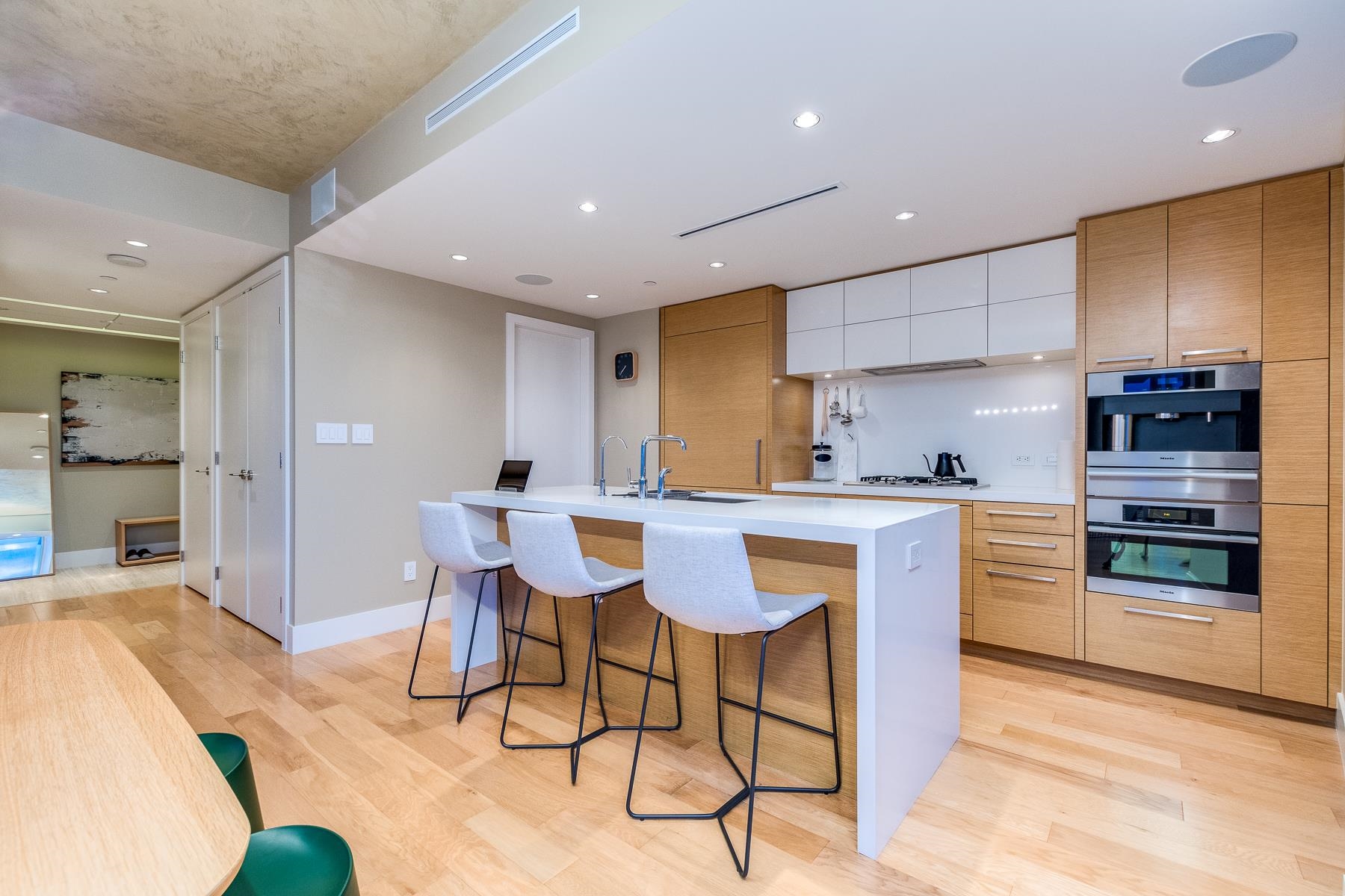 3204 667 HOWE STREET Unit: 3204