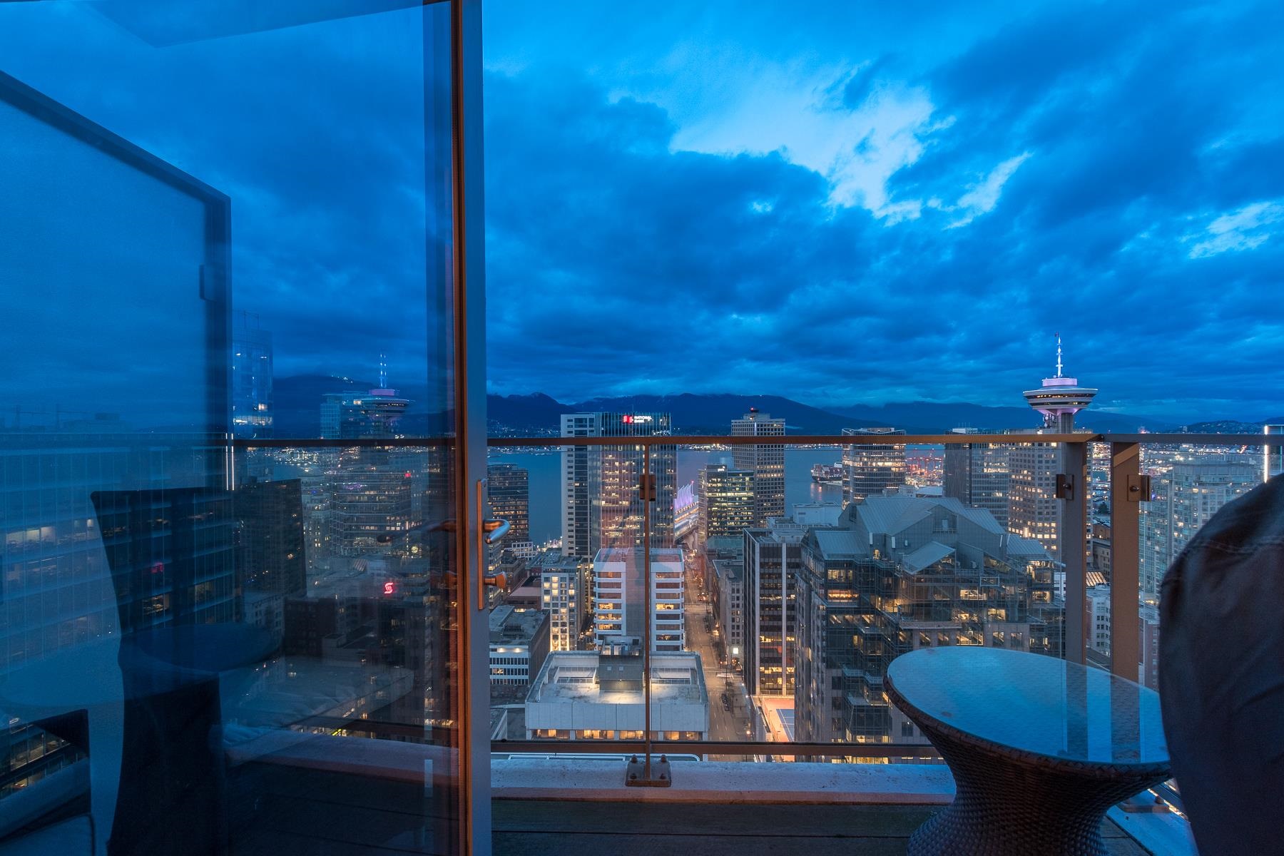 3204 667 HOWE STREET Unit: 3204