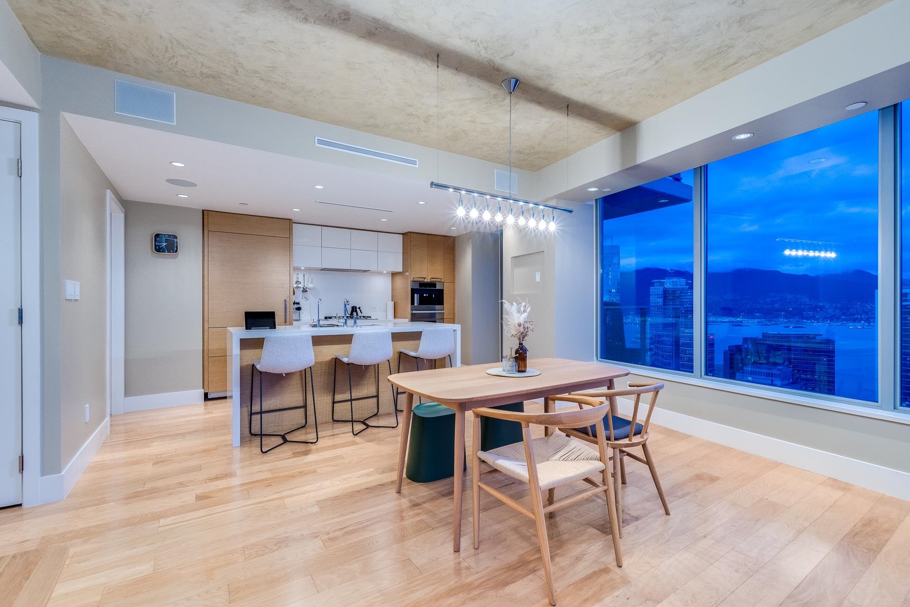 3204 667 HOWE STREET Unit: 3204