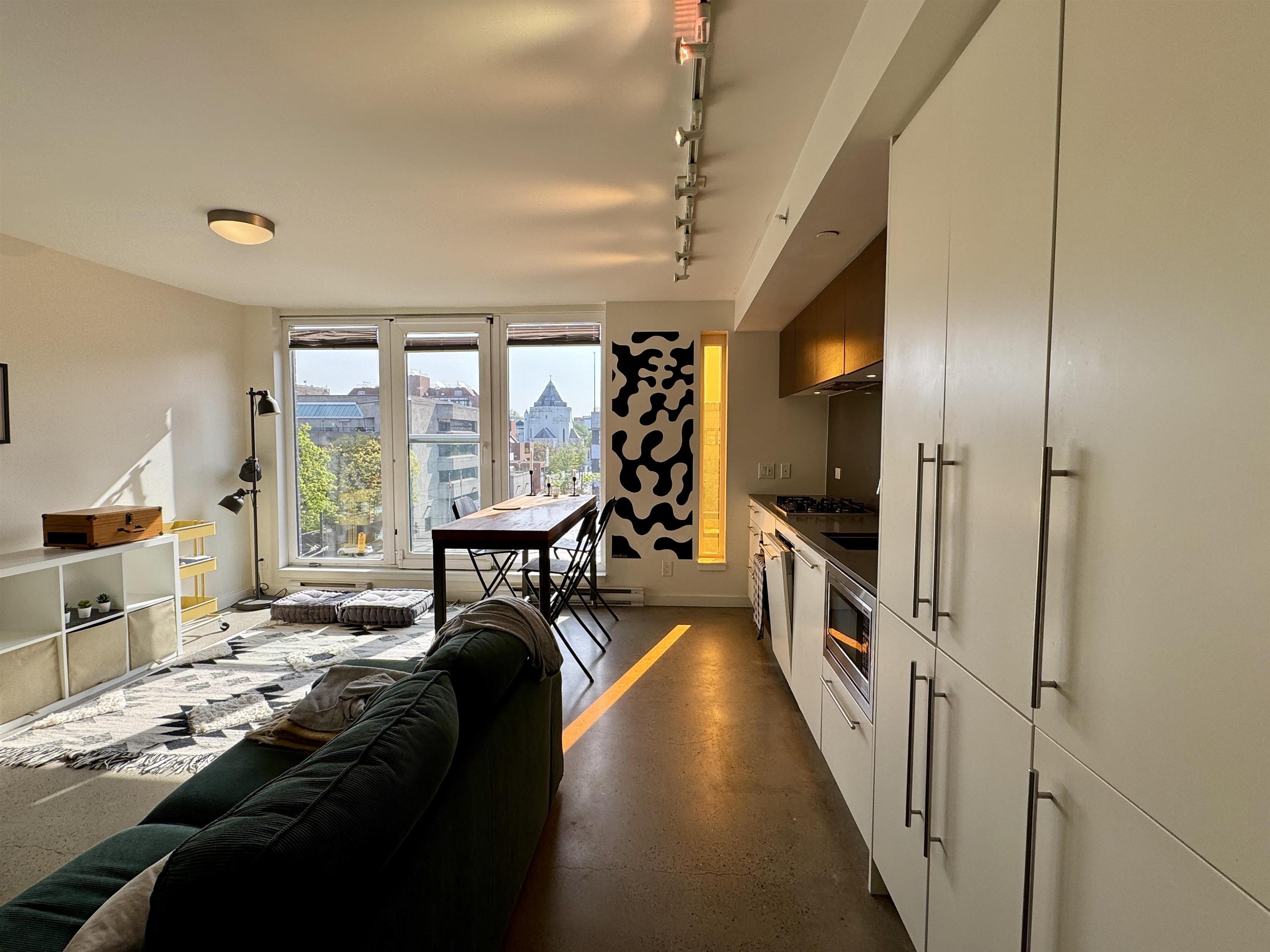 803 150 E CORDOVA STREET Unit: 803