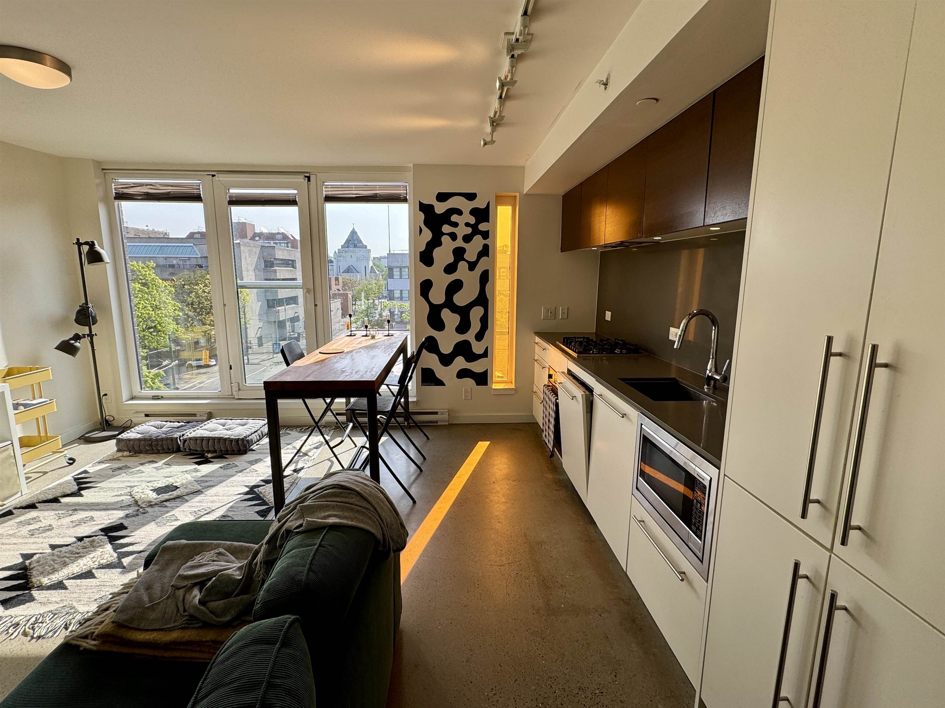 803 150 E CORDOVA STREET Unit: 803