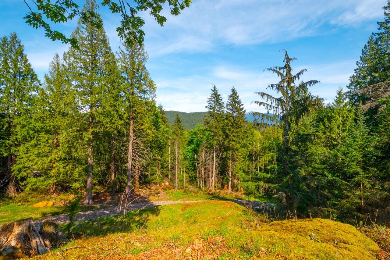LOT B HIKER'S TRAIL