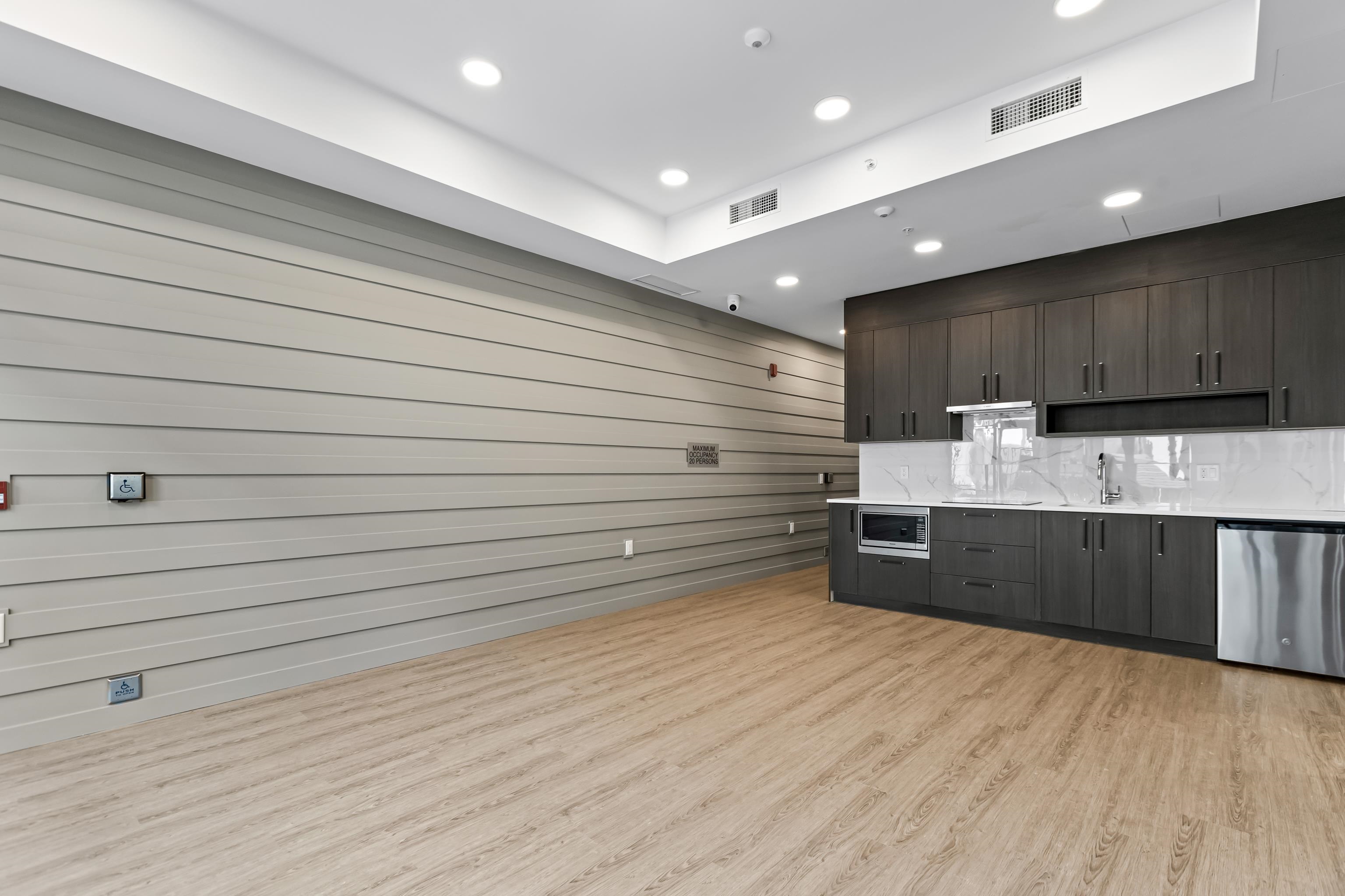603 6859 CAMBIE STREET Unit: 603