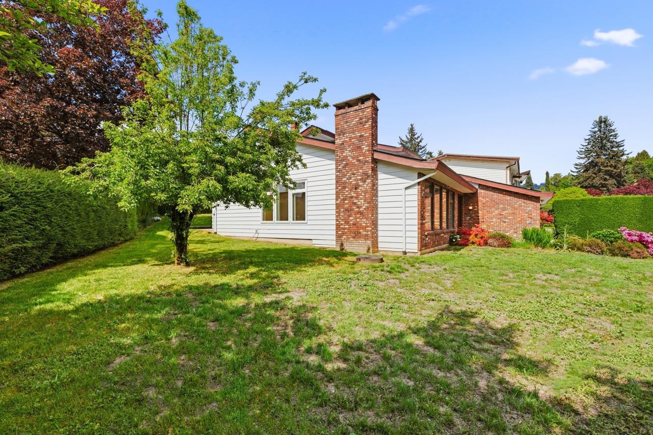 7605 LAWRENCE DRIVE