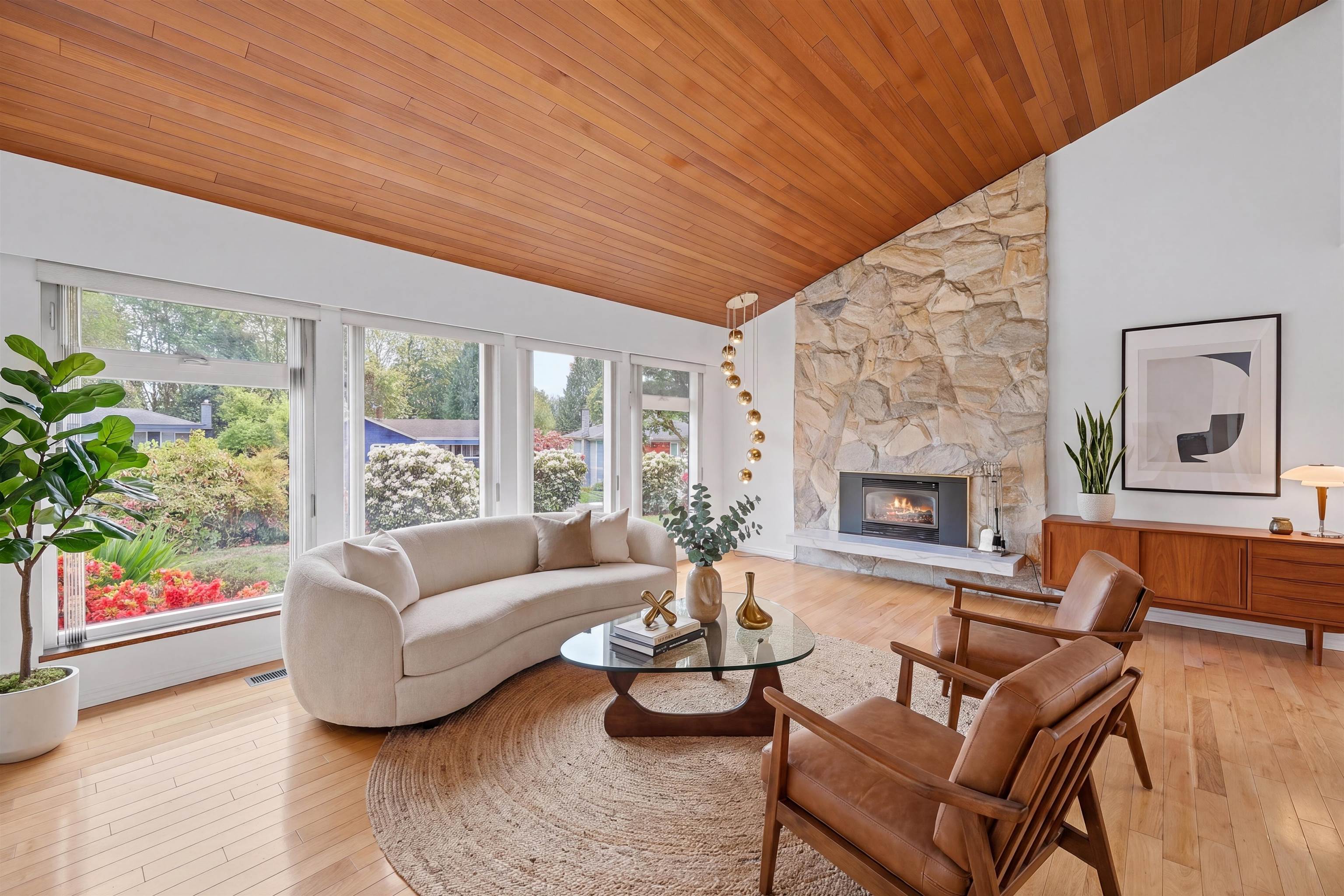 7605 LAWRENCE DRIVE