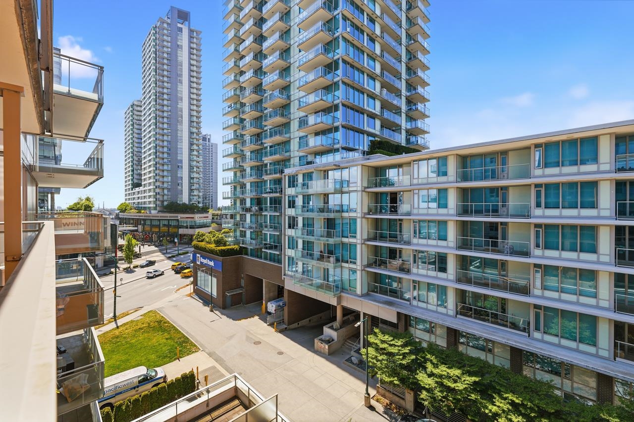 807 455 SW MARINE DRIVE Unit: 807