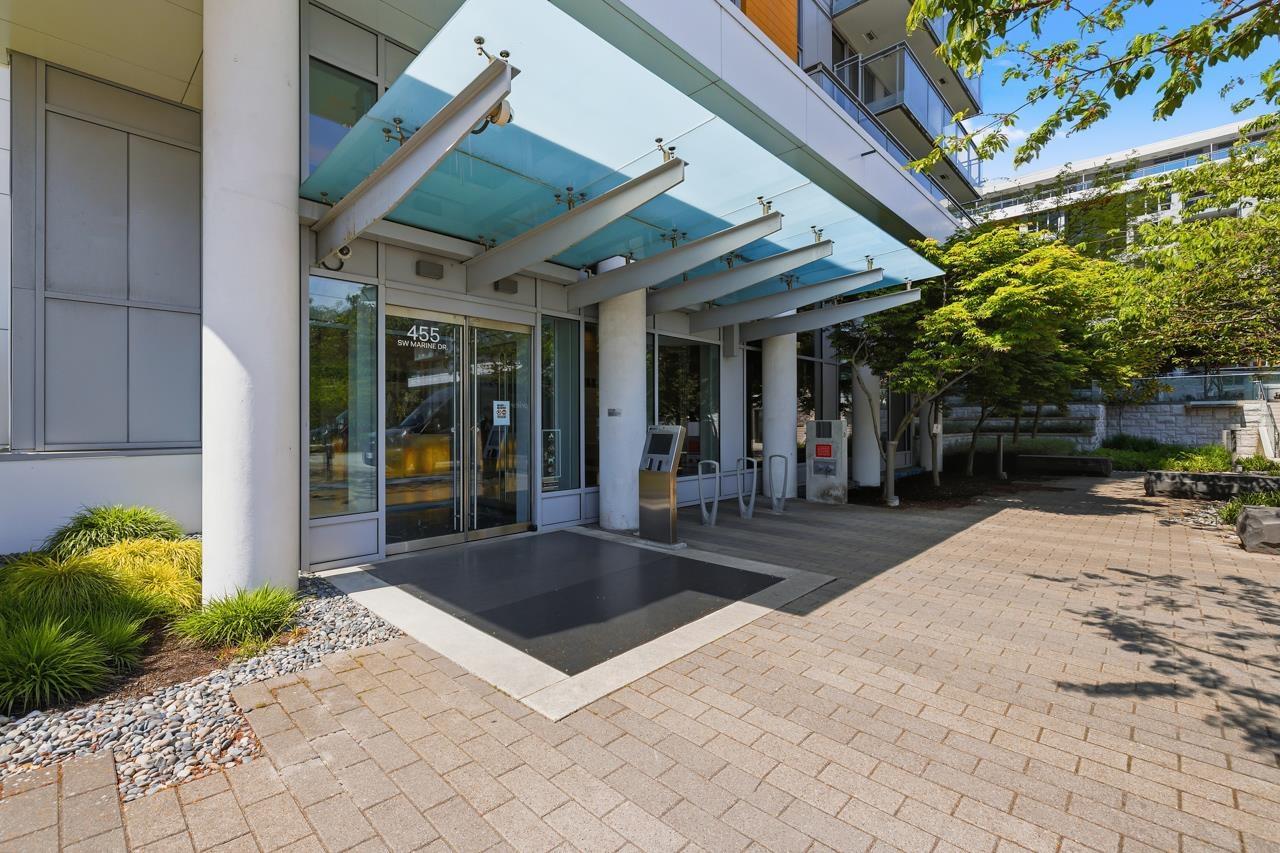 807 455 SW MARINE DRIVE Unit: 807