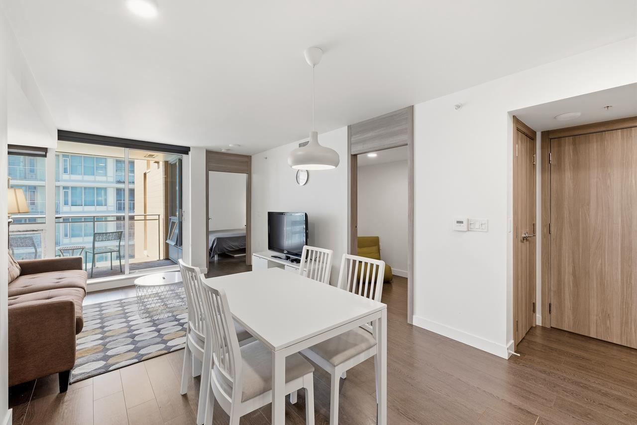 807 455 SW MARINE DRIVE Unit: 807
