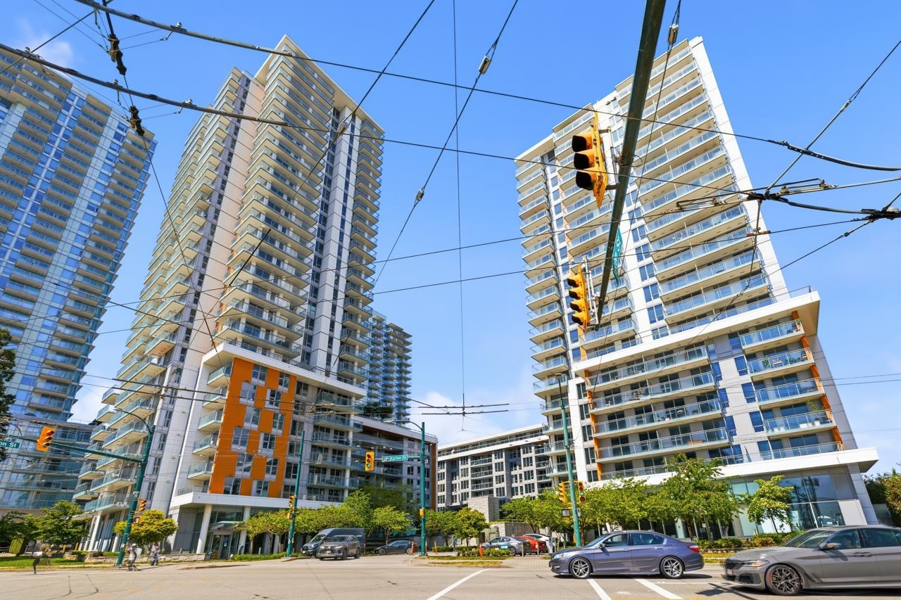 807 455 SW MARINE DRIVE Unit: 807