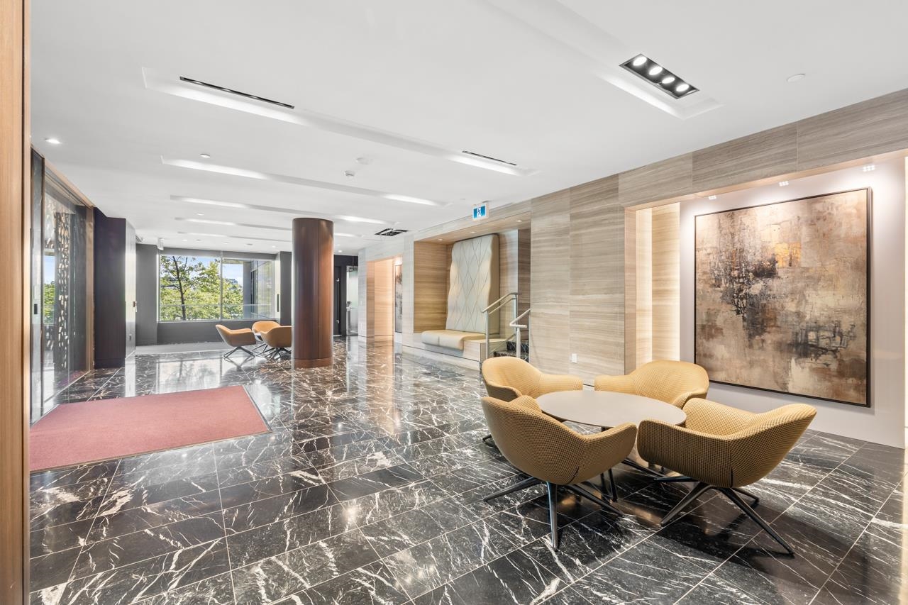 807 455 SW MARINE DRIVE Unit: 807