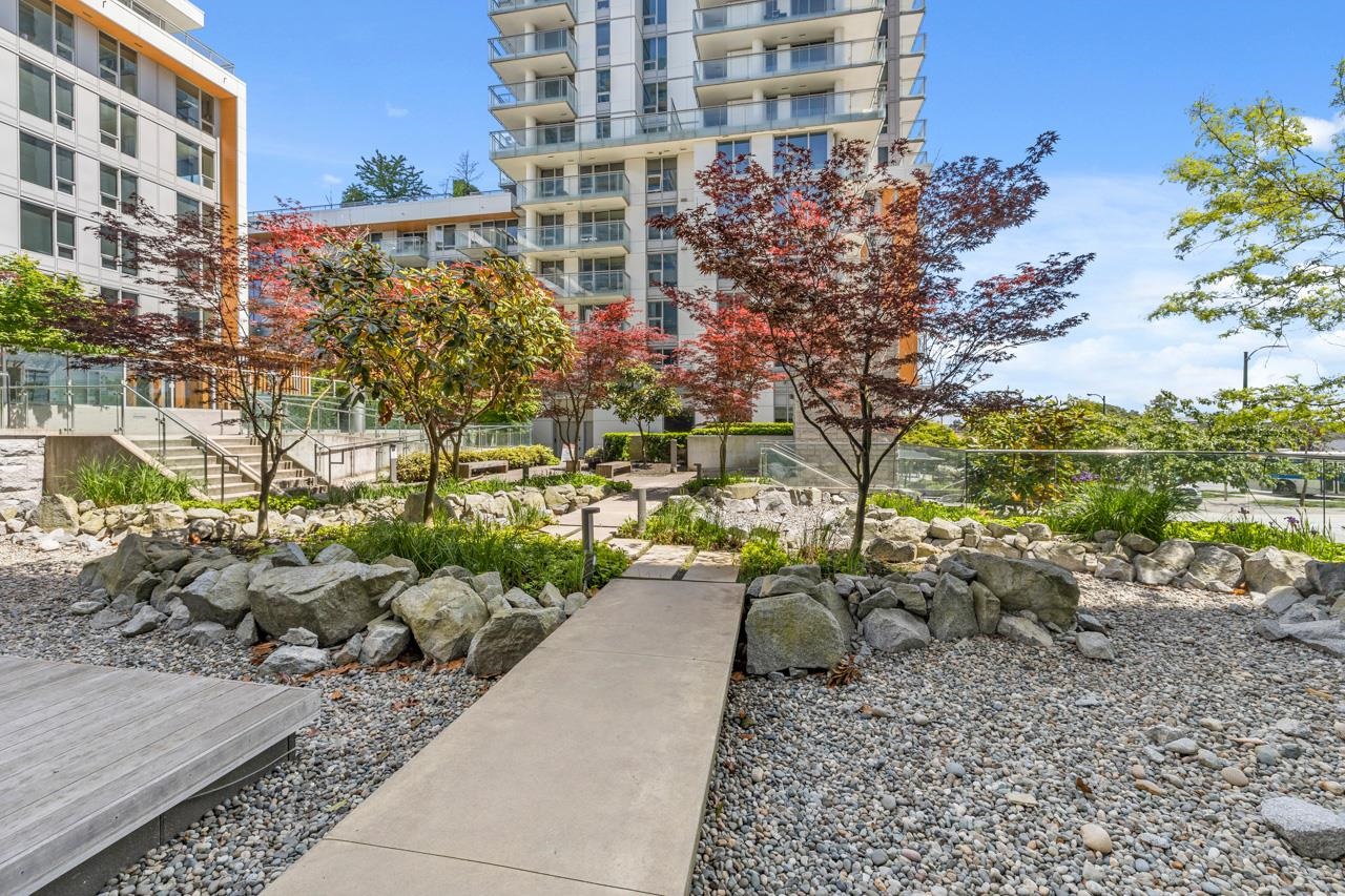 807 455 SW MARINE DRIVE Unit: 807