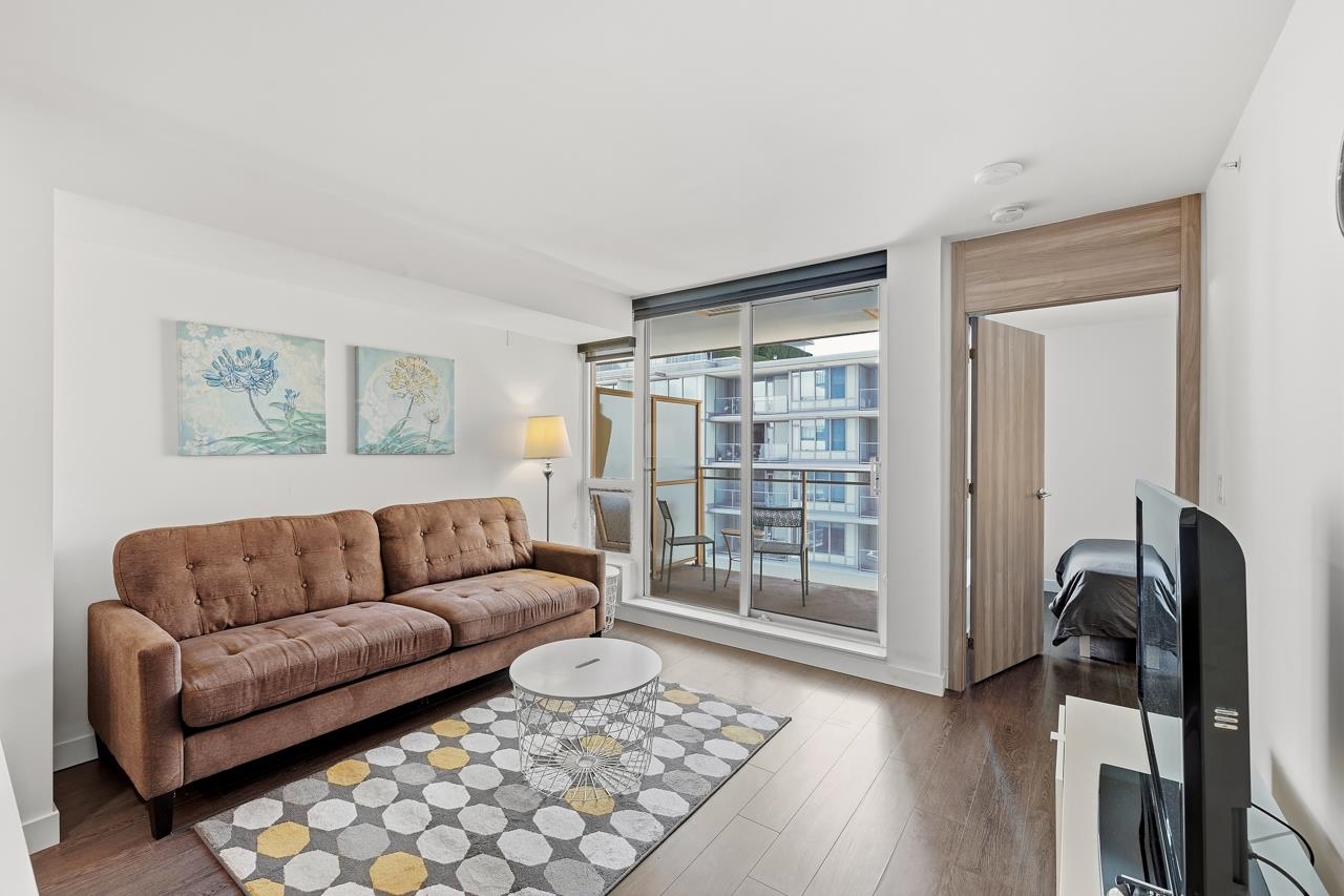 807 455 SW MARINE DRIVE Unit: 807