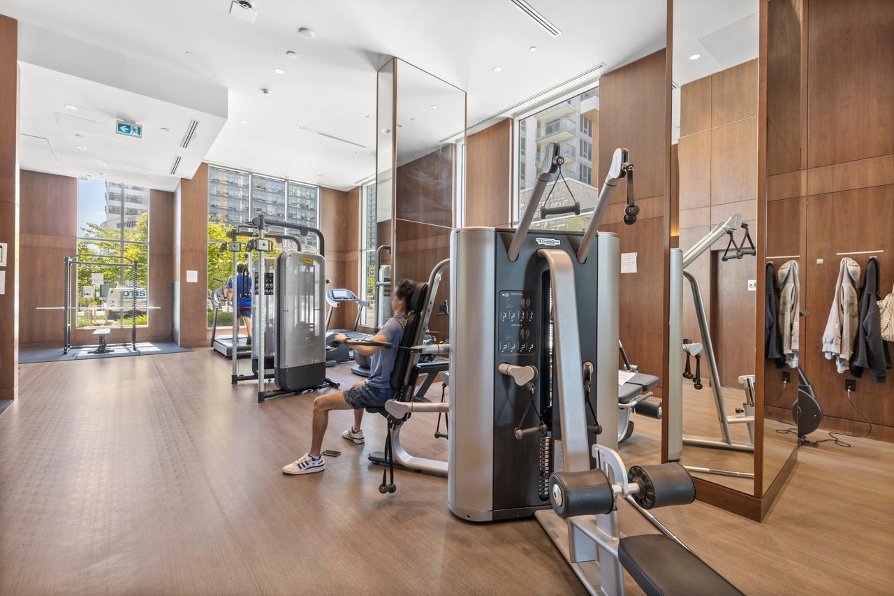 807 455 SW MARINE DRIVE Unit: 807
