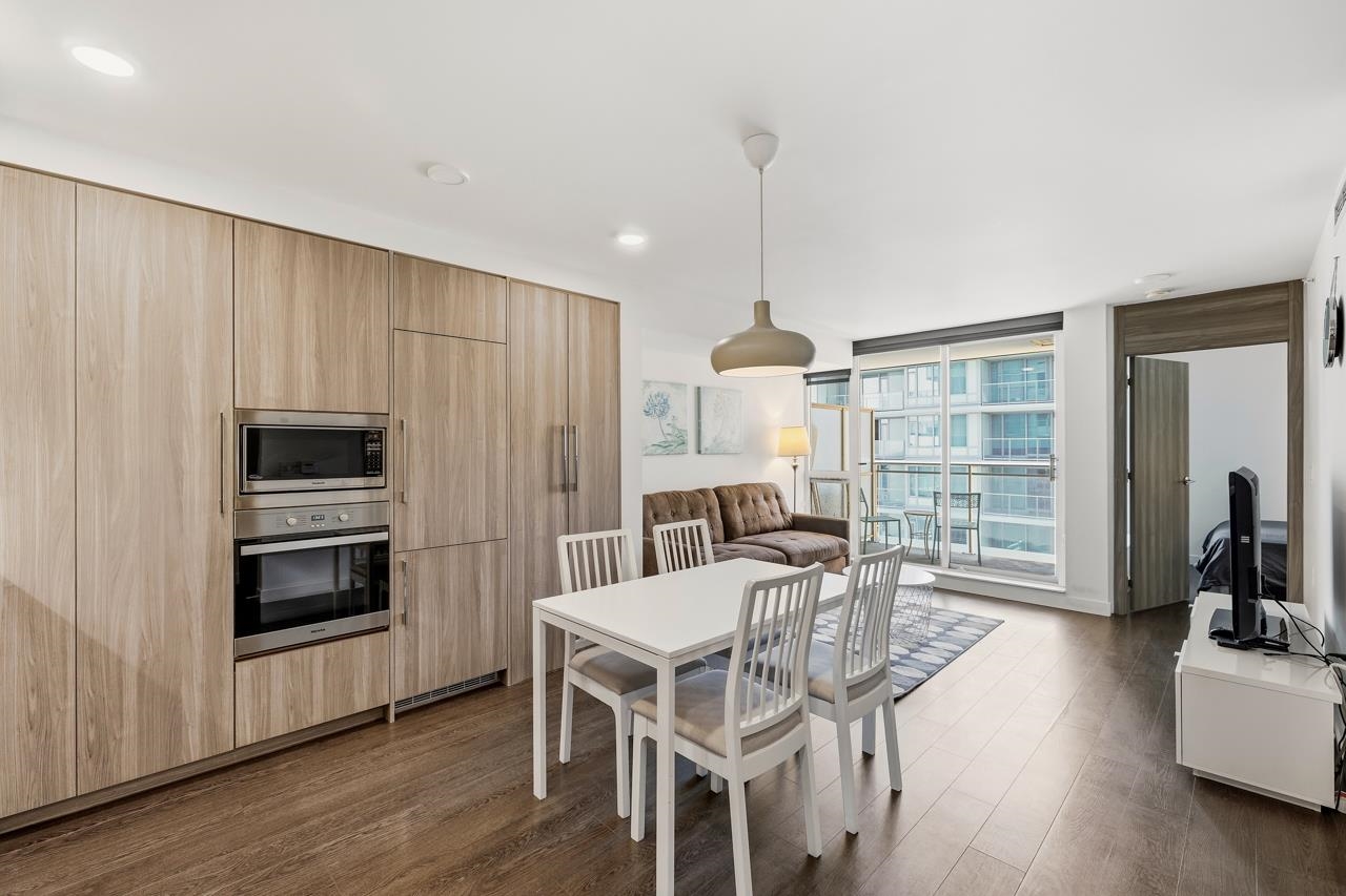 807 455 SW MARINE DRIVE Unit: 807