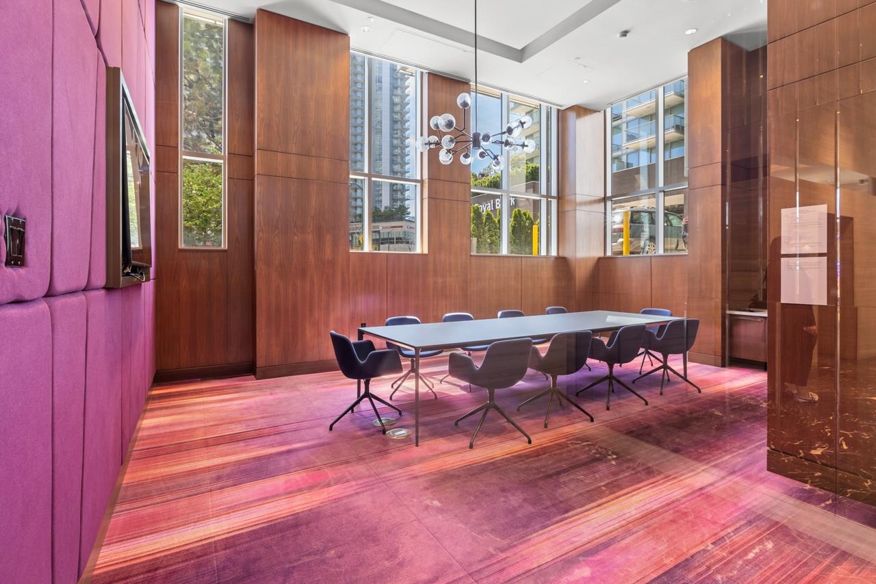 807 455 SW MARINE DRIVE Unit: 807