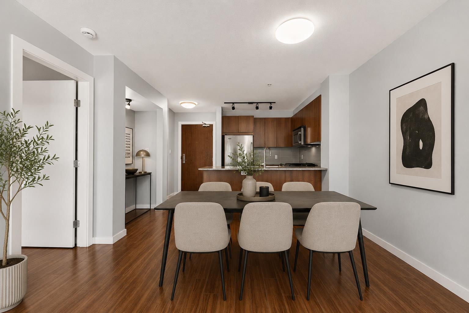 312 5889 IRMIN STREET Unit: 312