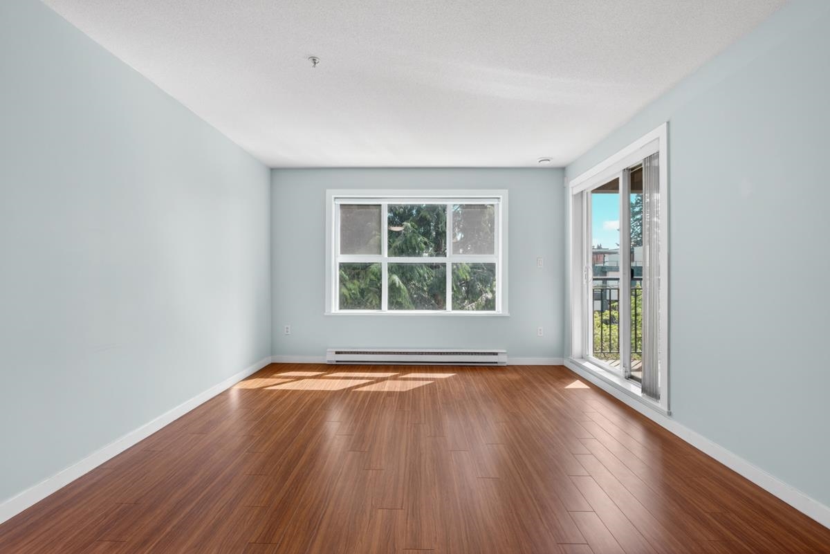 312 5889 IRMIN STREET Unit: 312