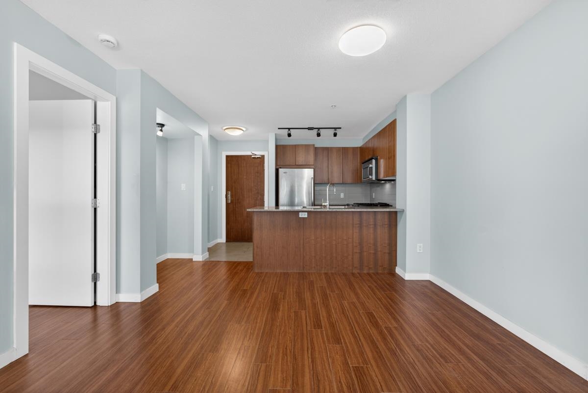 312 5889 IRMIN STREET Unit: 312