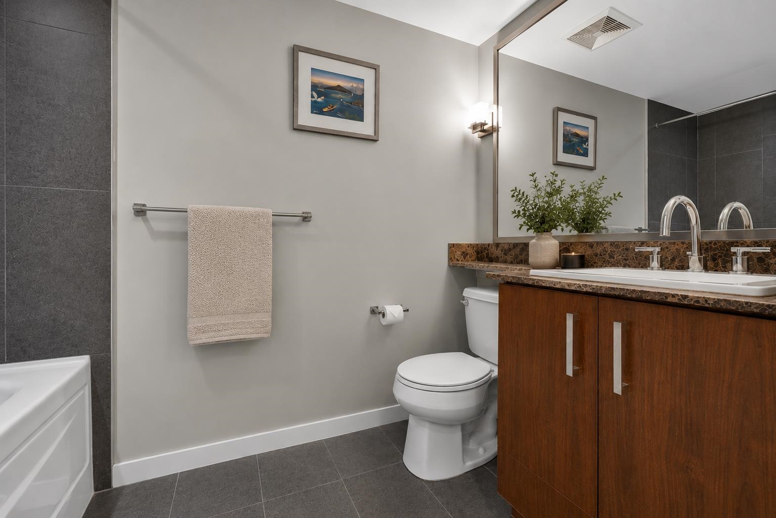 312 5889 IRMIN STREET Unit: 312