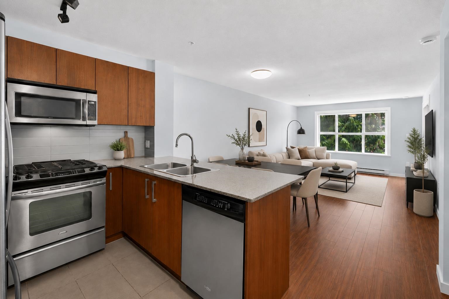 312 5889 IRMIN STREET Unit: 312