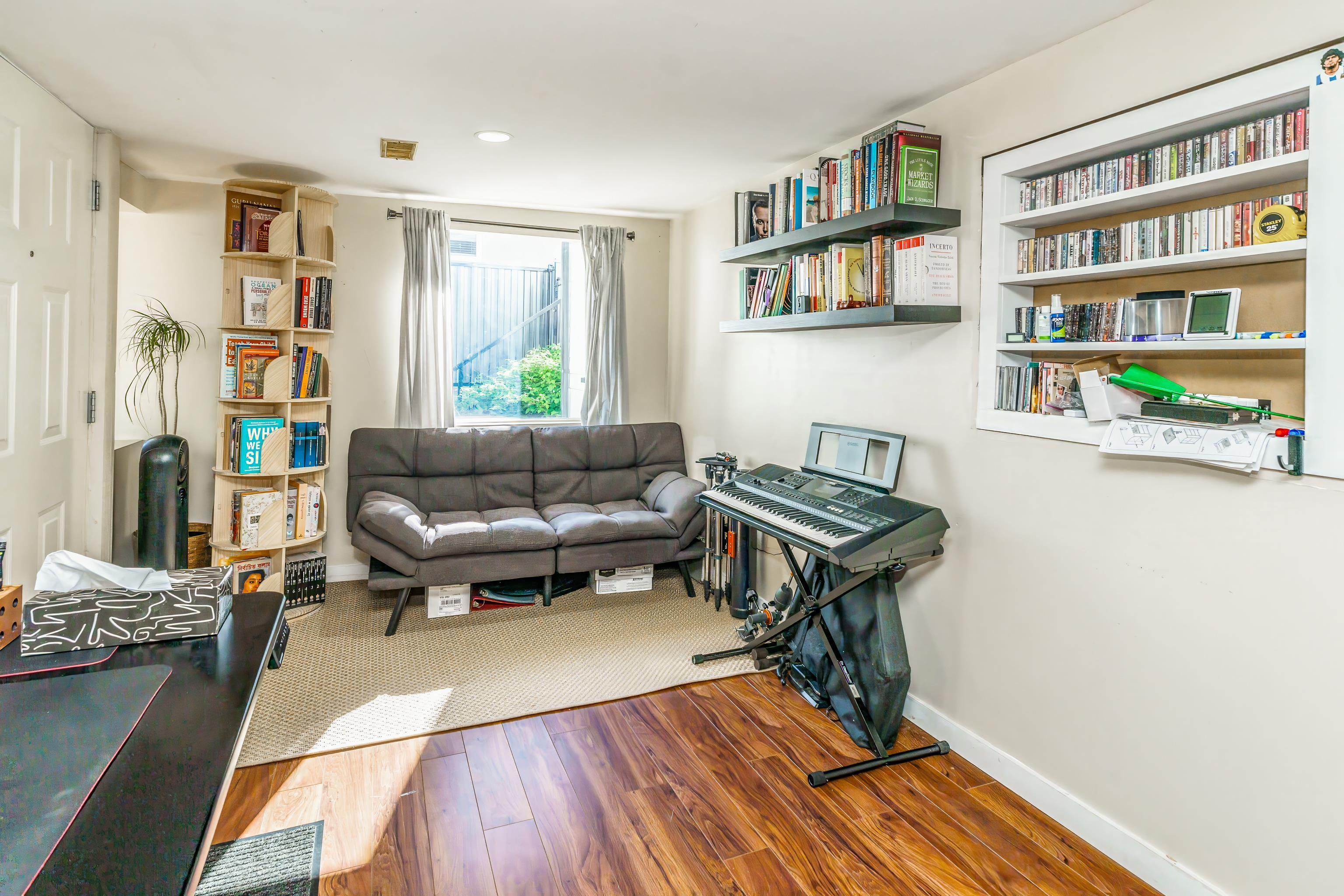 300 TENTH AVENUE