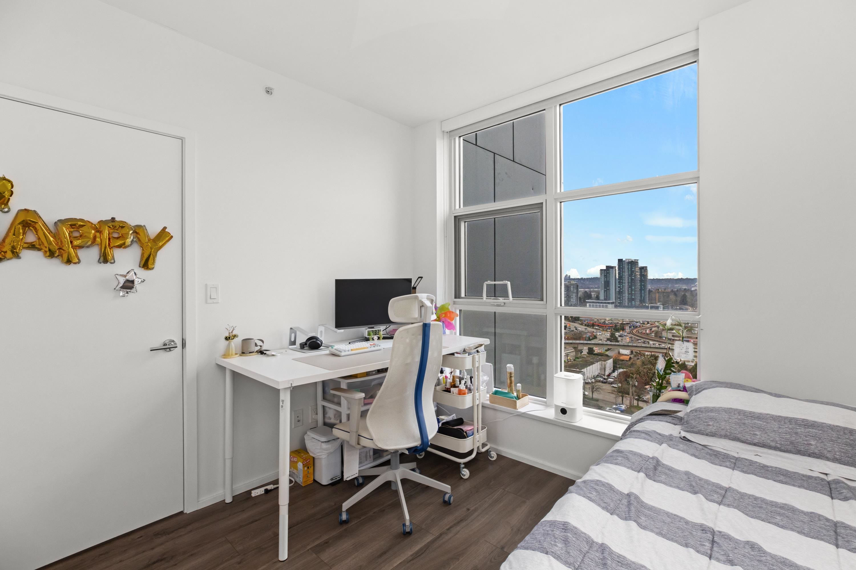 905 3833 EVERGREEN PLACE Unit: 905
