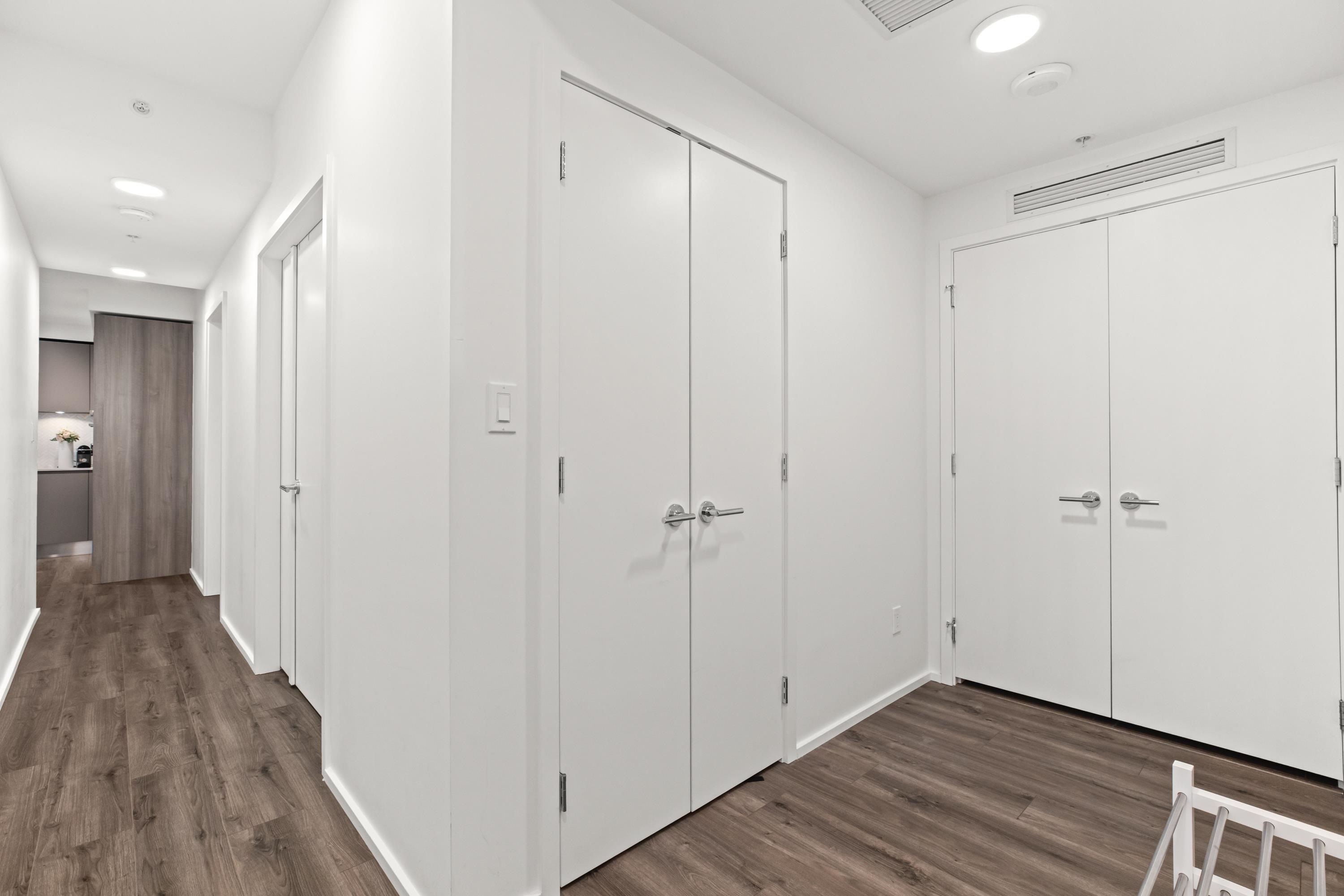 905 3833 EVERGREEN PLACE Unit: 905