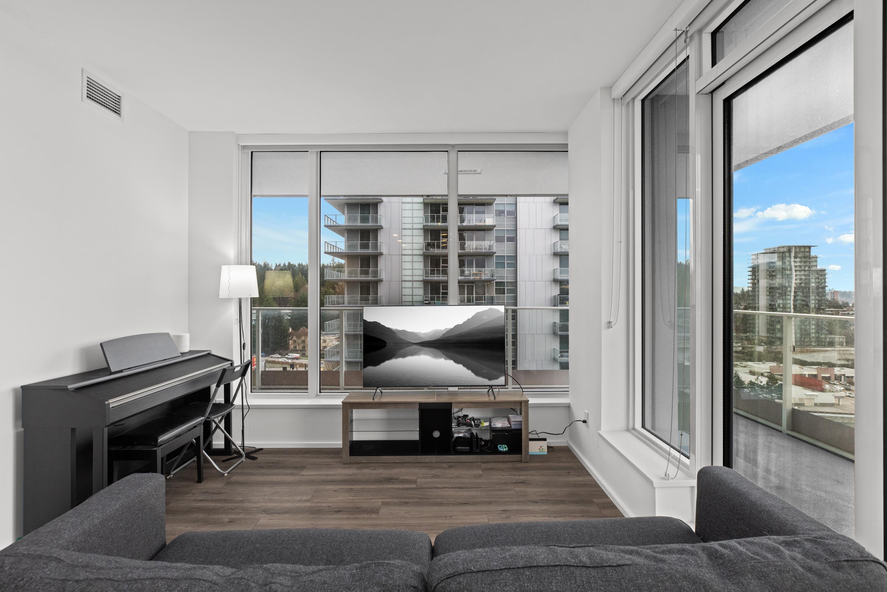 905 3833 EVERGREEN PLACE Unit: 905