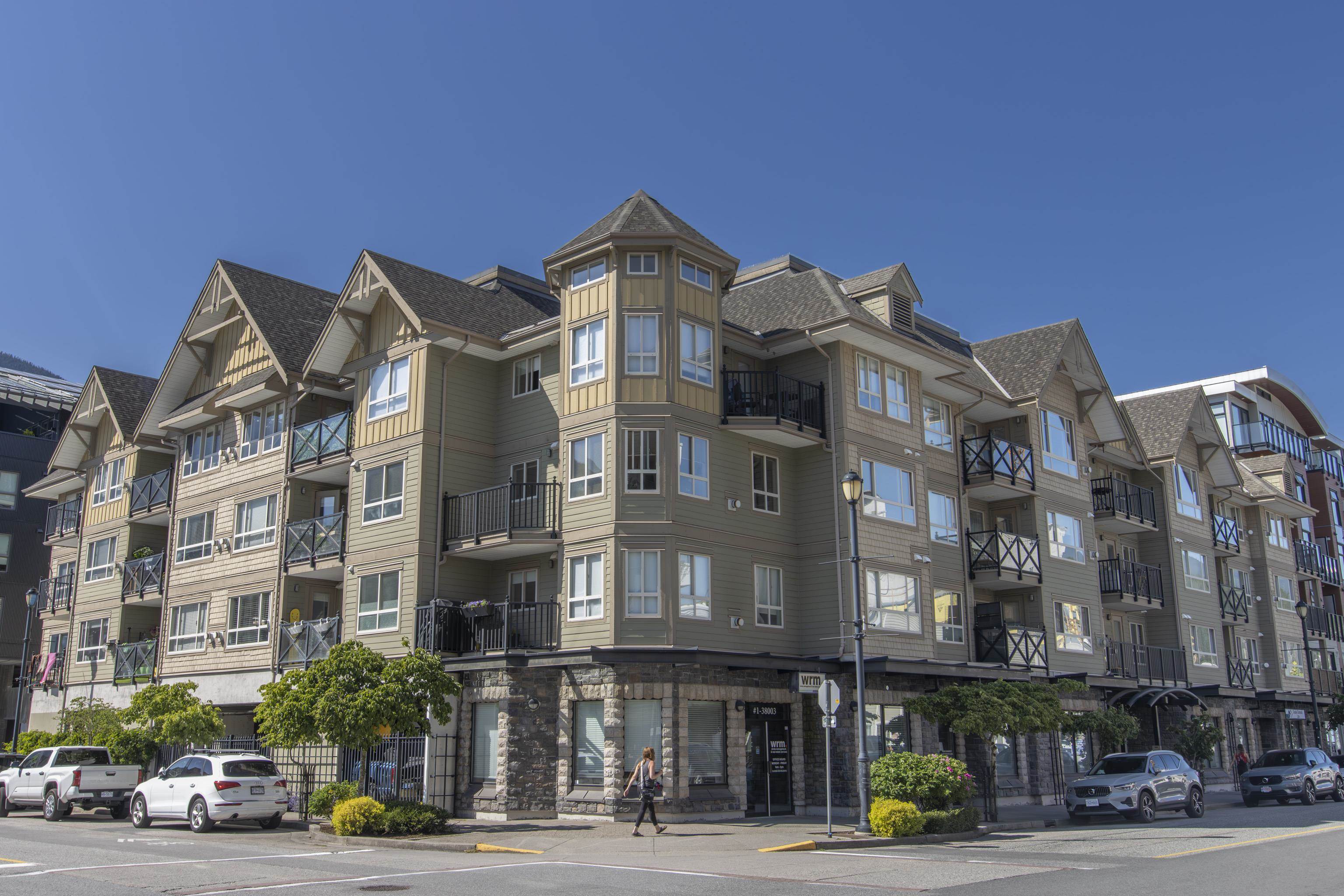 203 38003 SECOND AVENUE Unit: 203