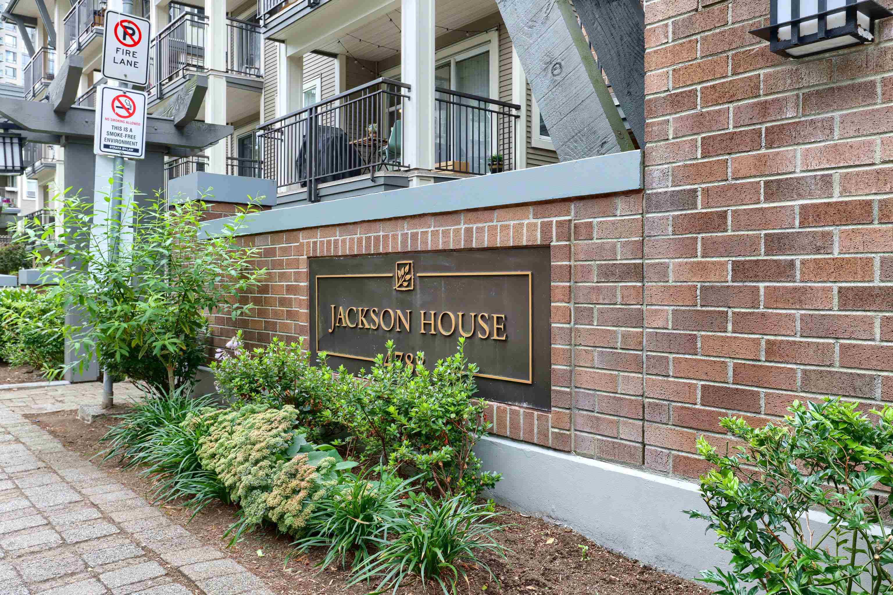 201 4788 BRENTWOOD DRIVE Unit: 201