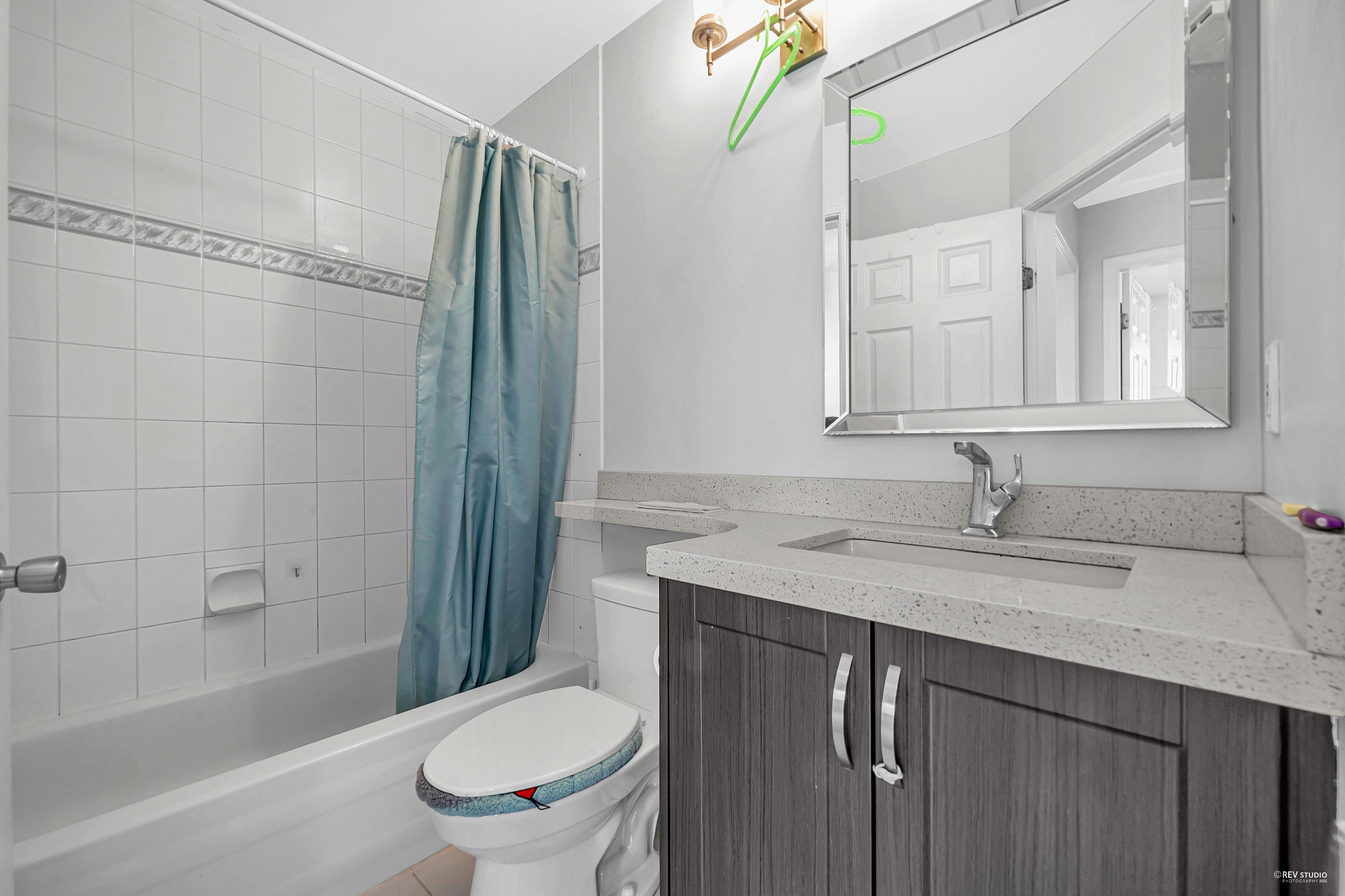 79 7831 GARDEN CITY ROAD Unit: 79