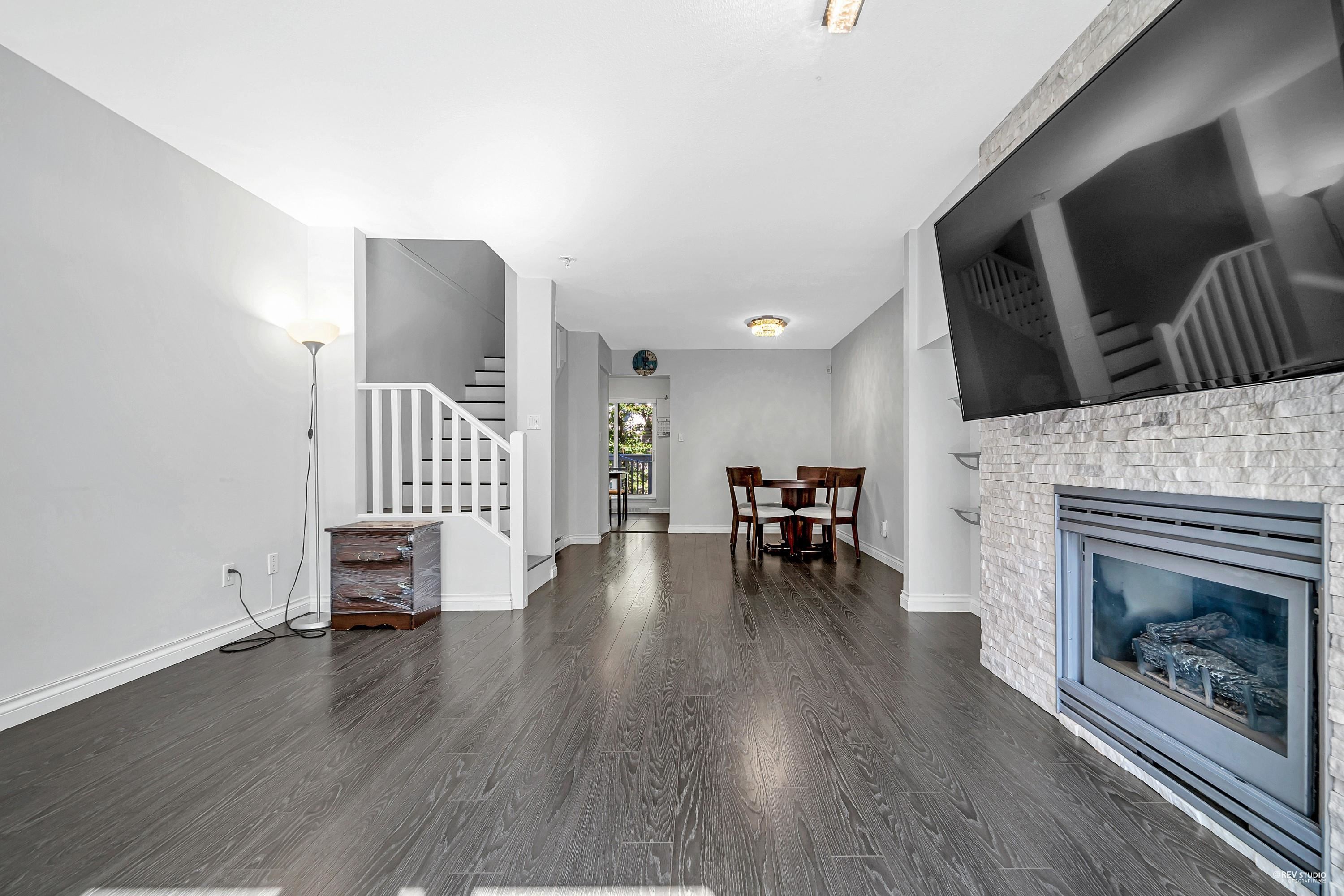 79 7831 GARDEN CITY ROAD Unit: 79