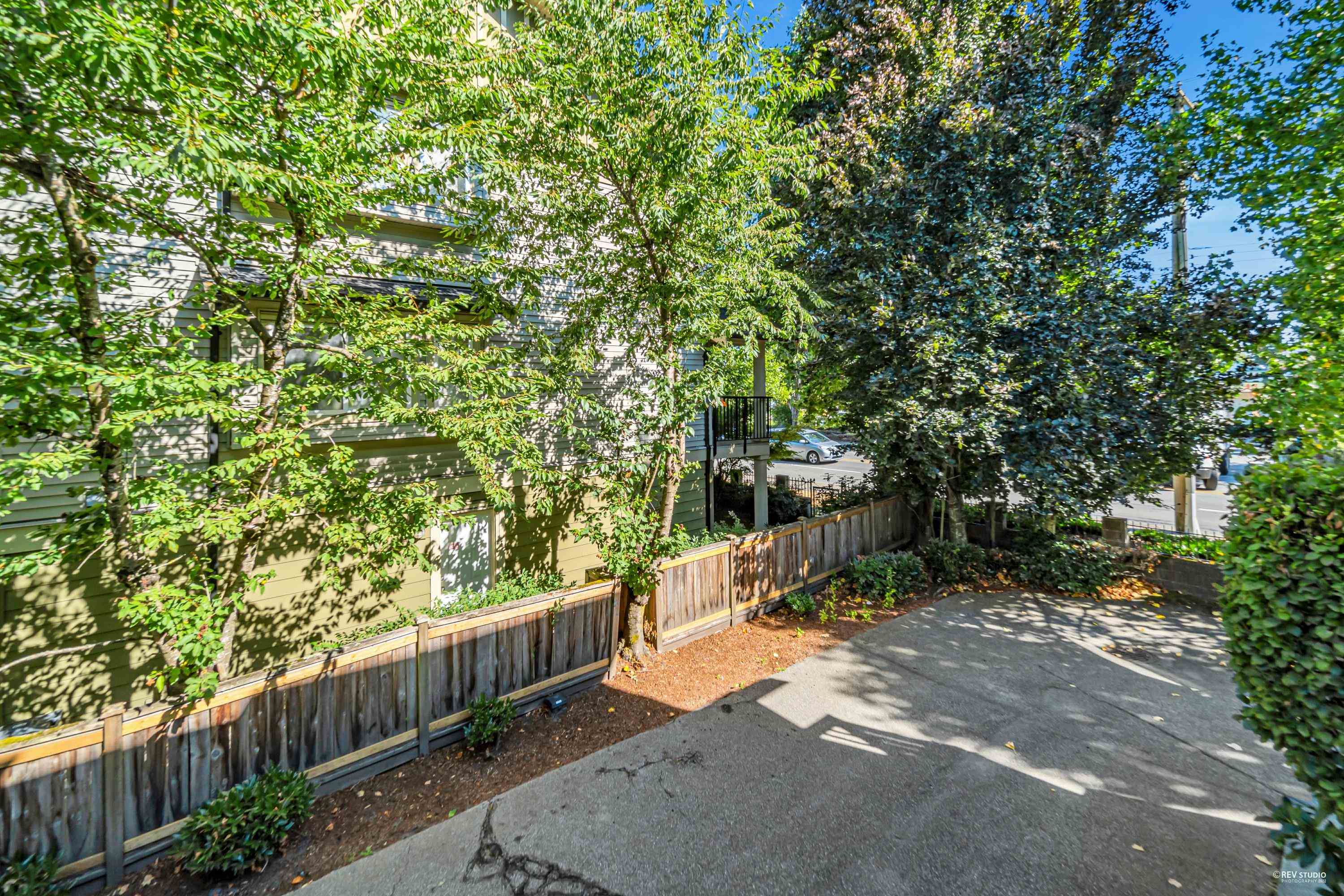 79 7831 GARDEN CITY ROAD Unit: 79