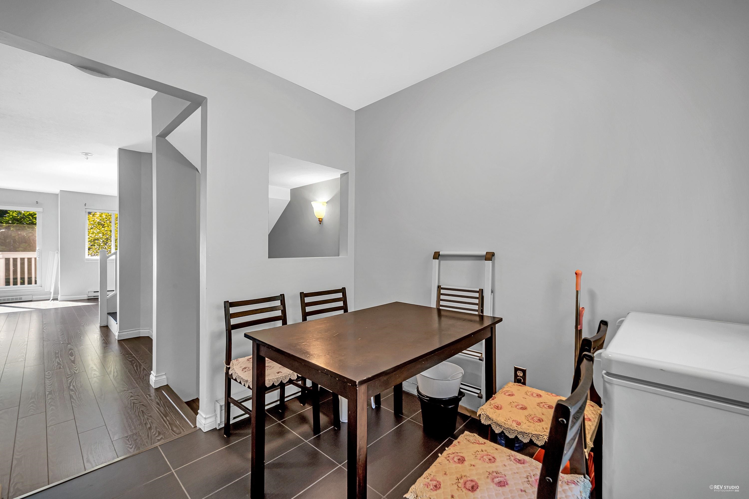 79 7831 GARDEN CITY ROAD Unit: 79