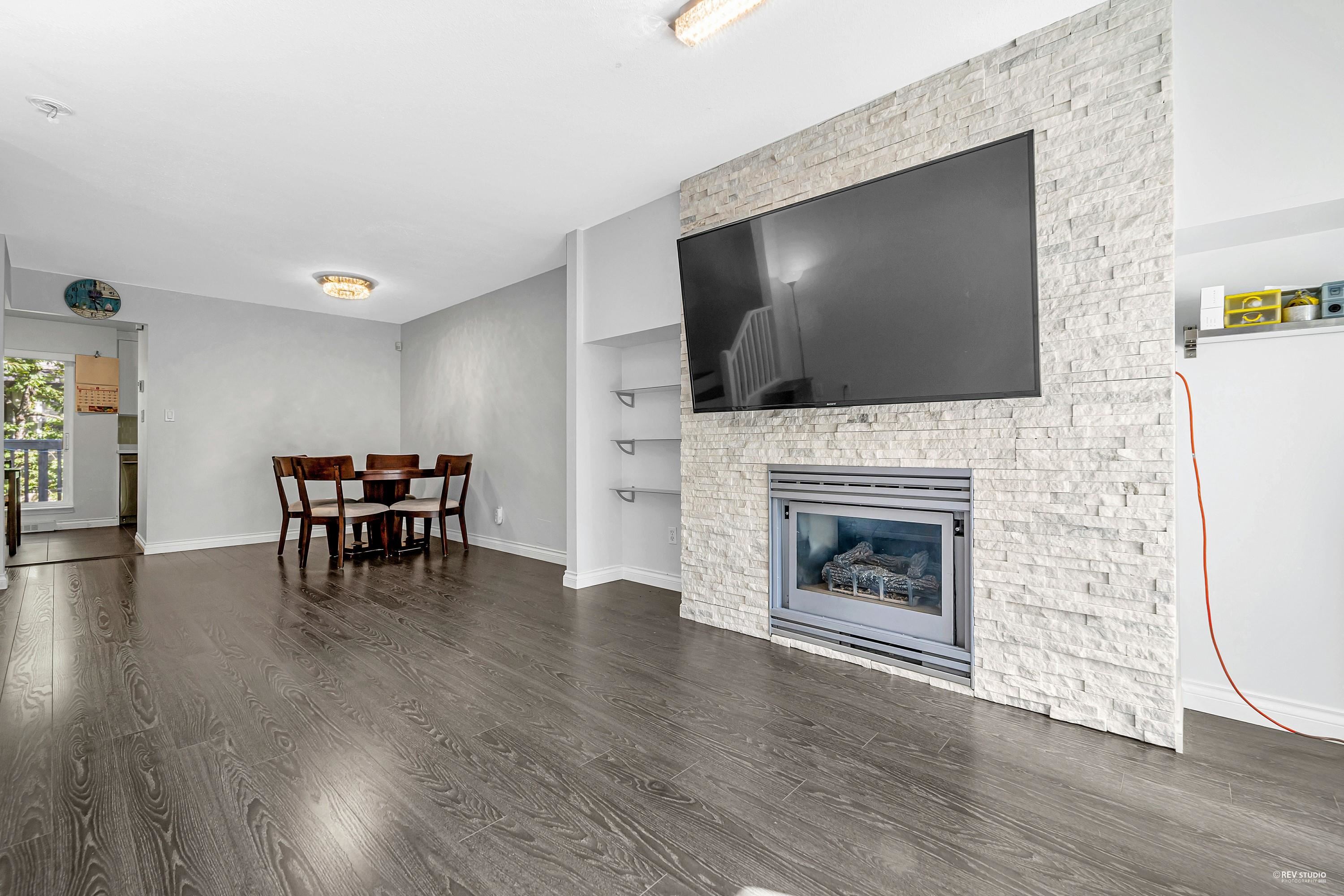 79 7831 GARDEN CITY ROAD Unit: 79