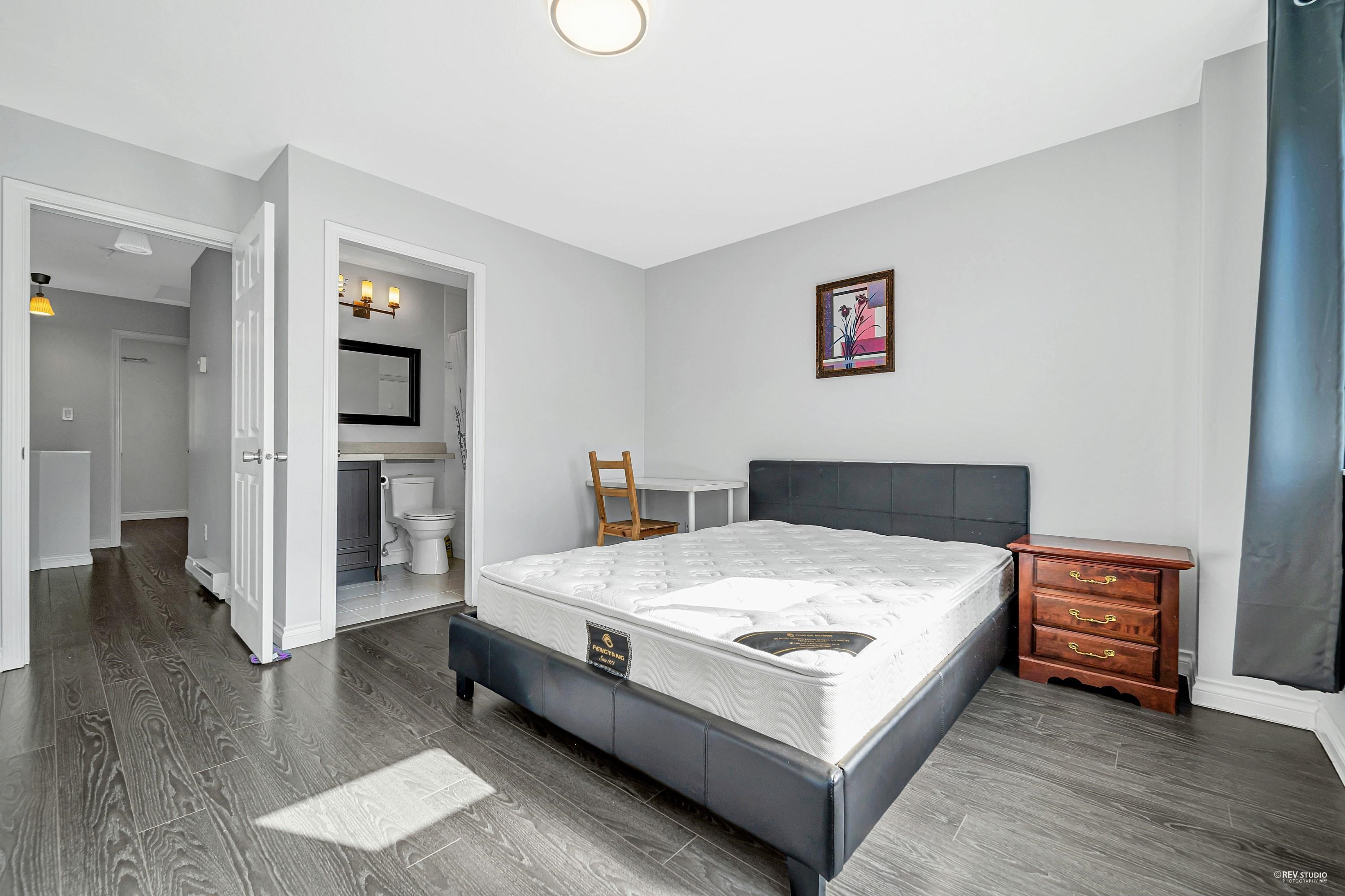 79 7831 GARDEN CITY ROAD Unit: 79