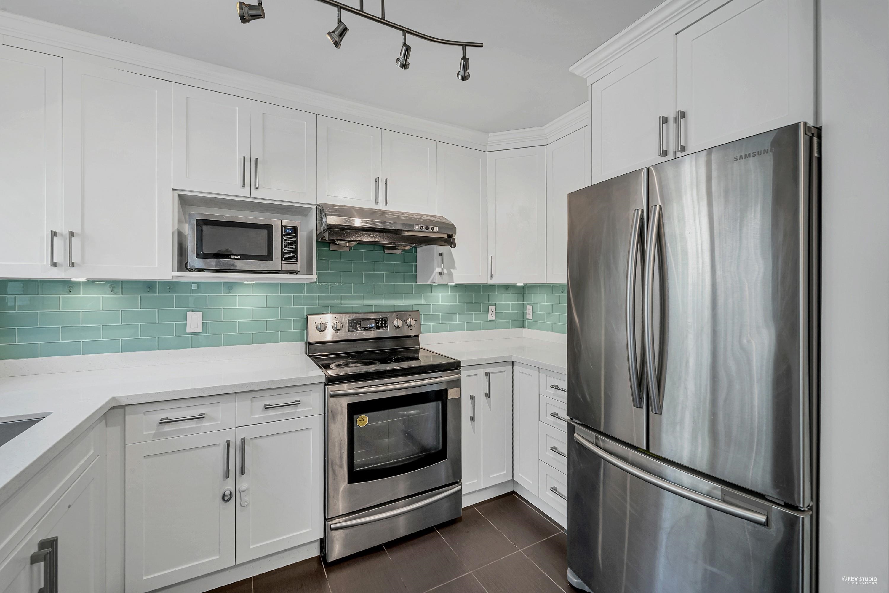 79 7831 GARDEN CITY ROAD Unit: 79