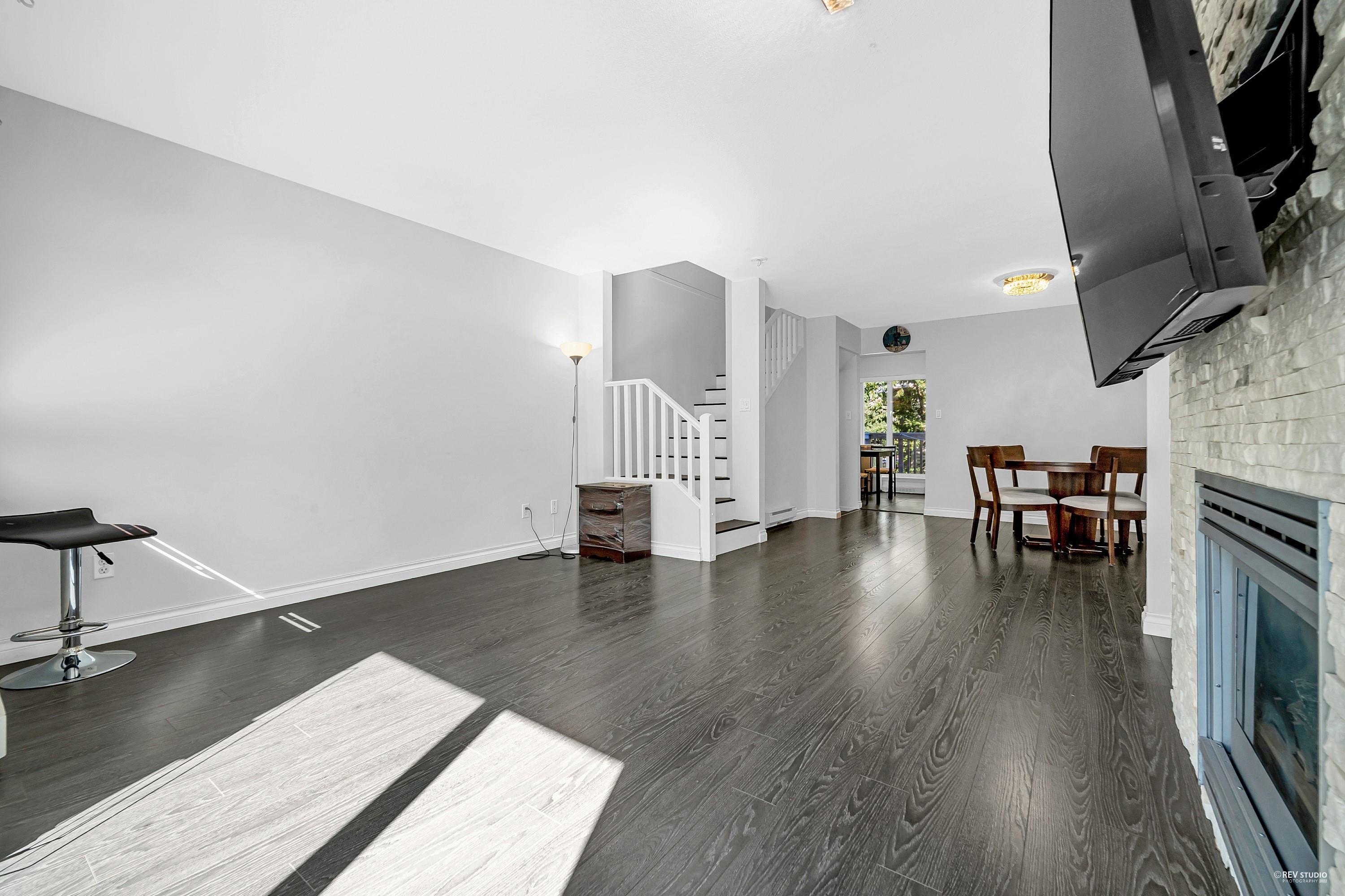 79 7831 GARDEN CITY ROAD Unit: 79