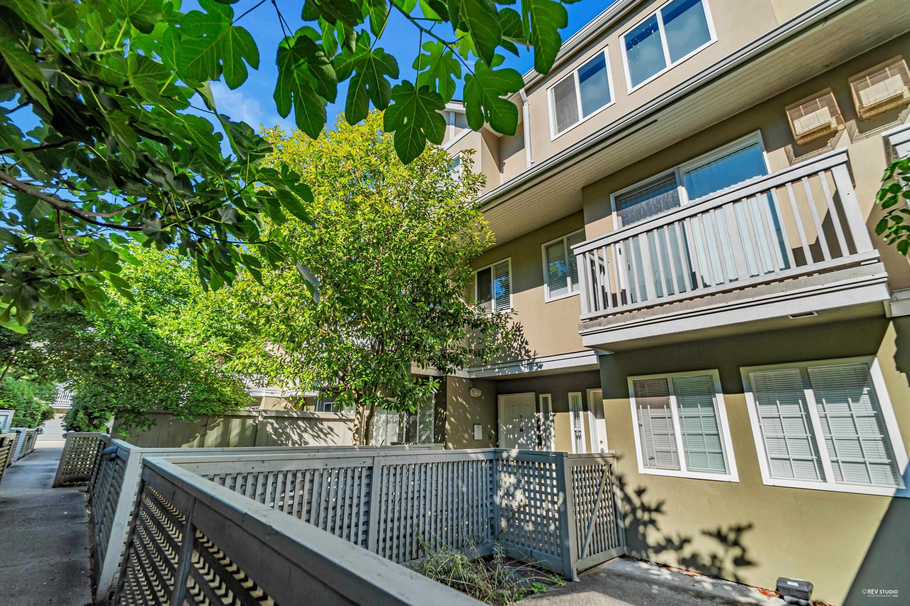 79 7831 GARDEN CITY ROAD Unit: 79