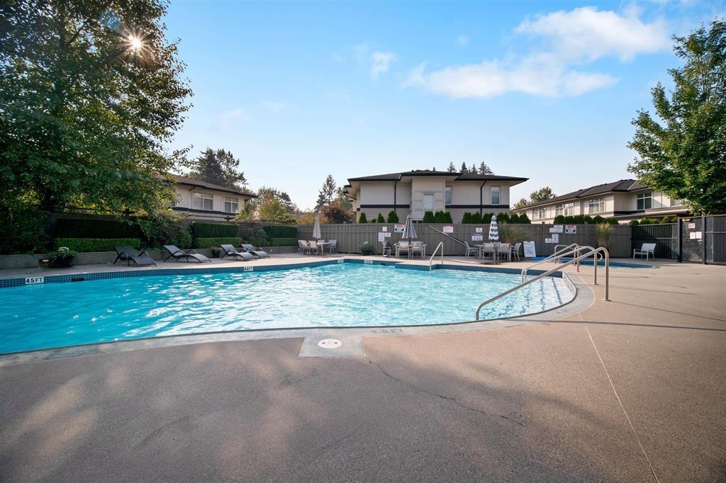 209 3105 LINCOLN AVENUE Unit: 209