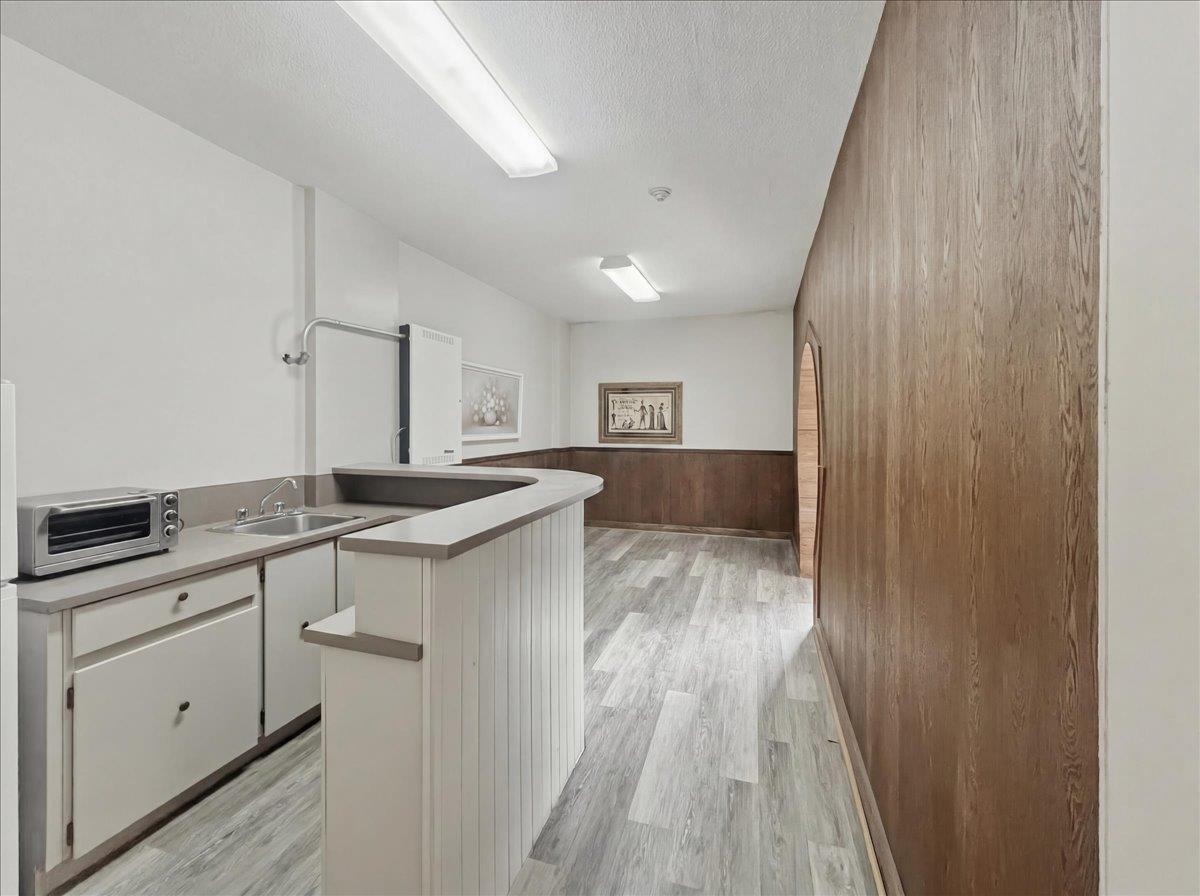305 47 AGNES STREET Unit: 305
