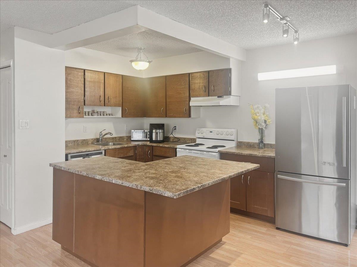 305 47 AGNES STREET Unit: 305