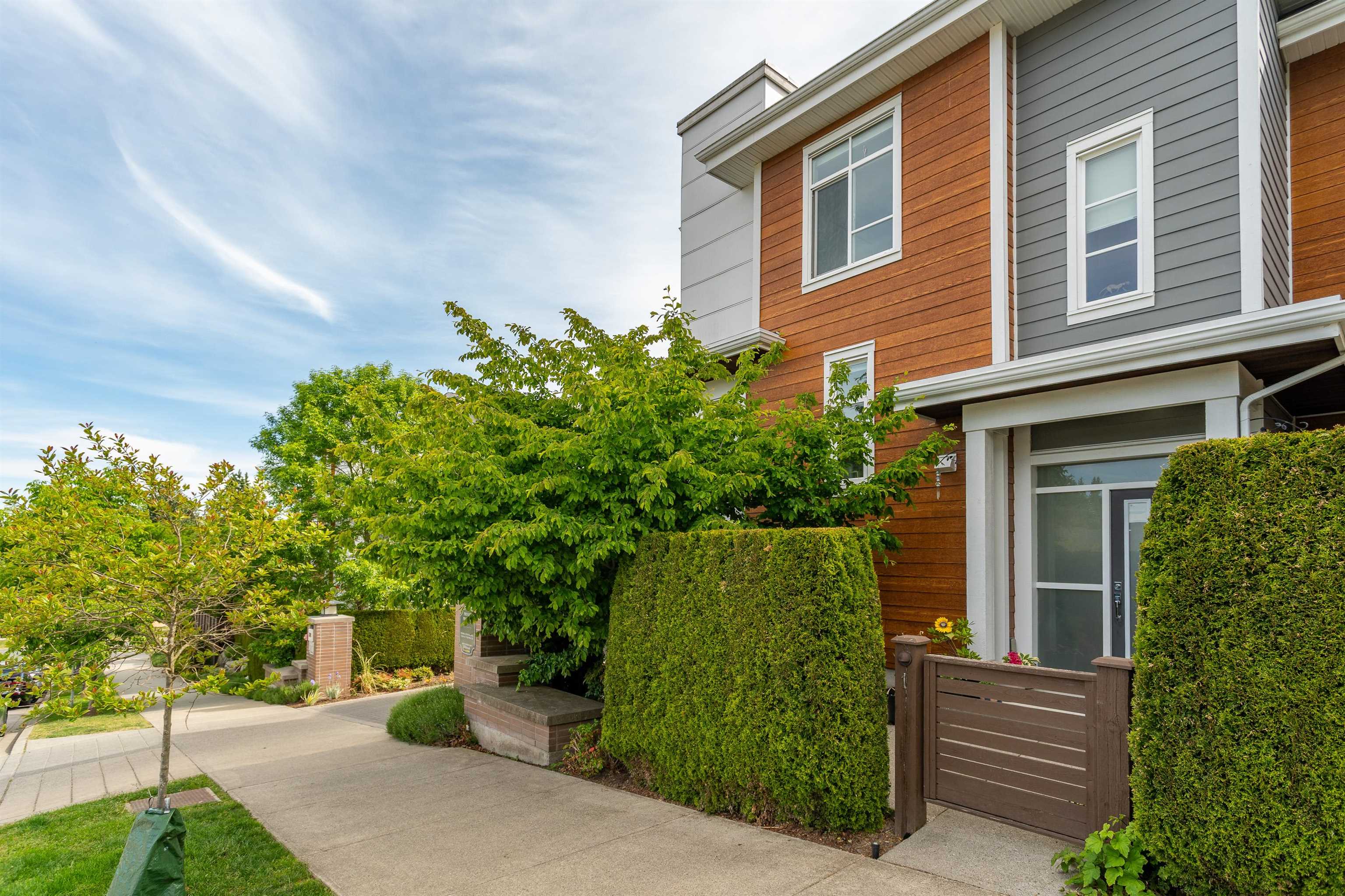 1 2978 159 STREET Unit: 1